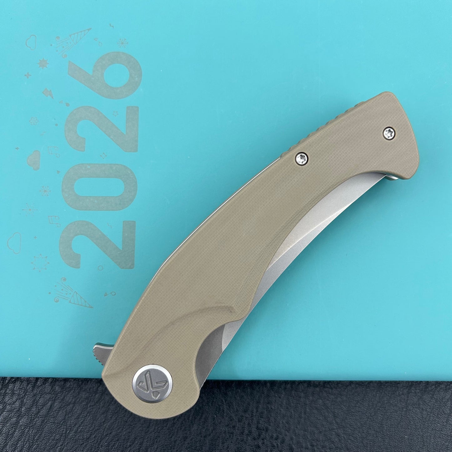 KUBEY knife KU173M Scimitar Linerlock Tan Folding knife