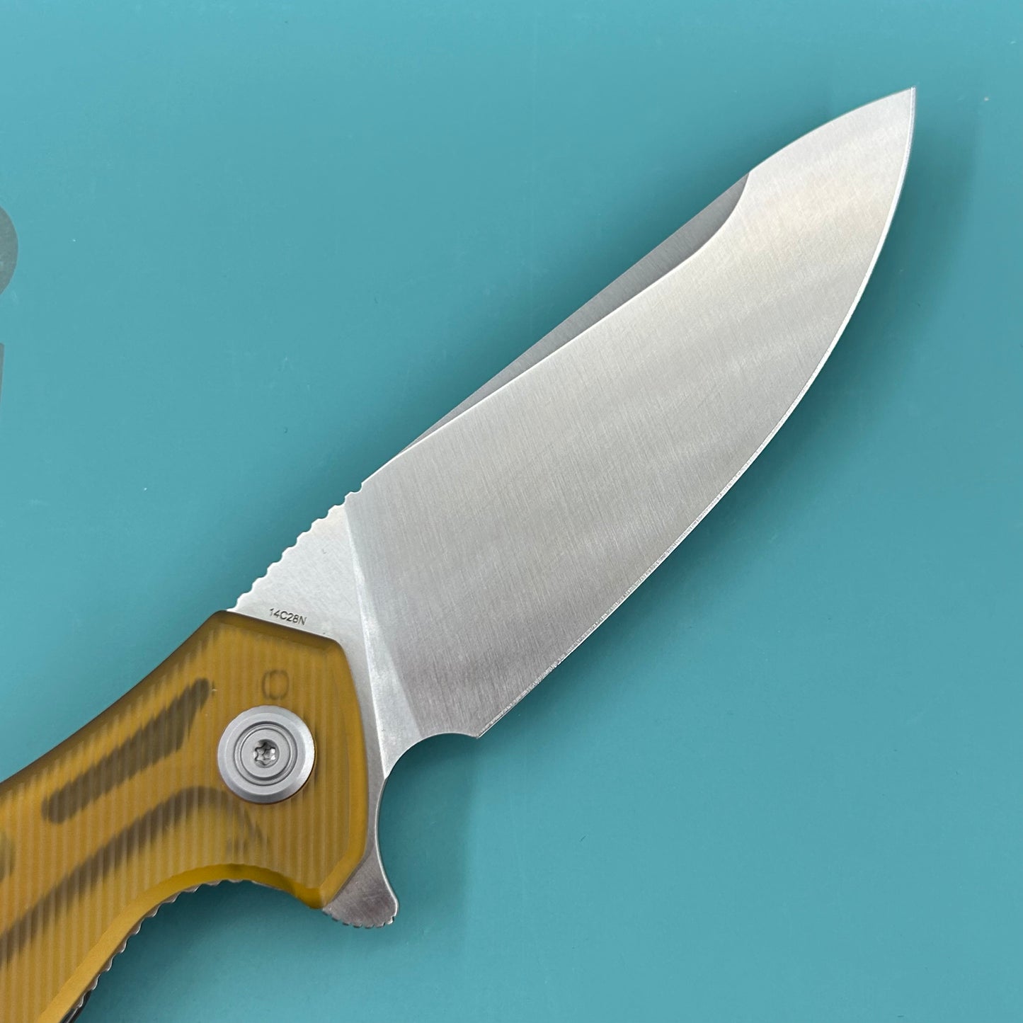 KUBEY knife KU117N Nova Linelock Ultem