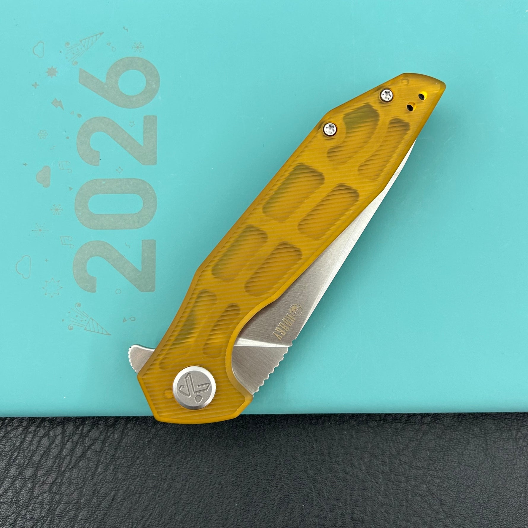 KUBEY knife KU117N Nova Linelock Ultem
