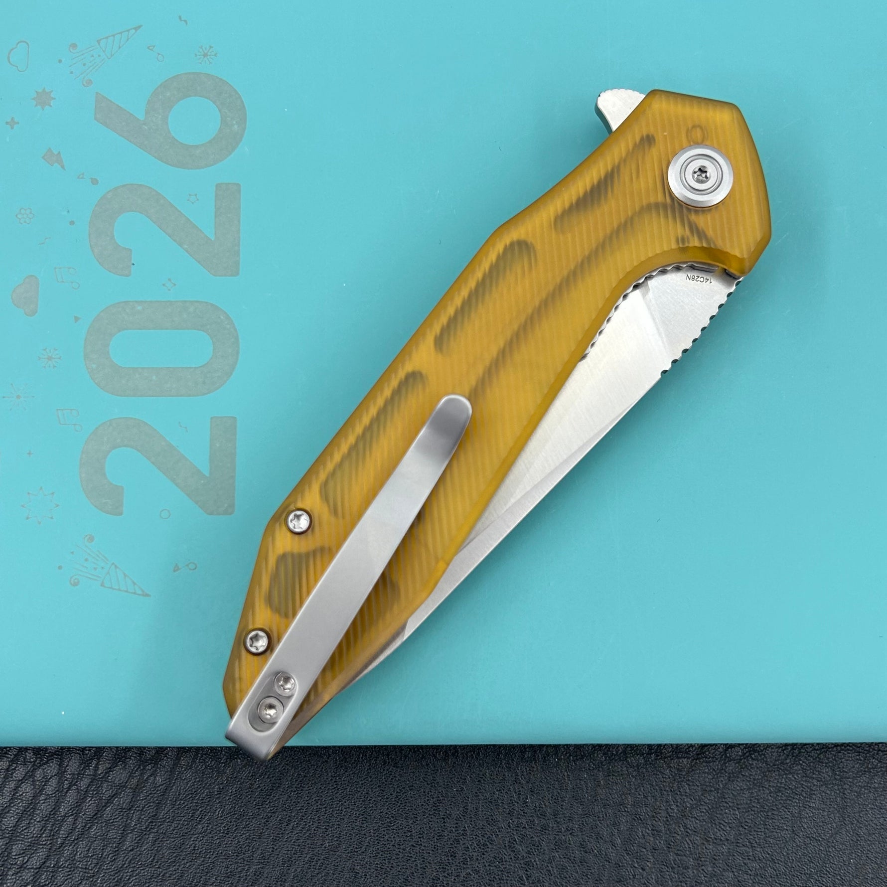 KUBEY knife KU117N Nova Linelock Ultem