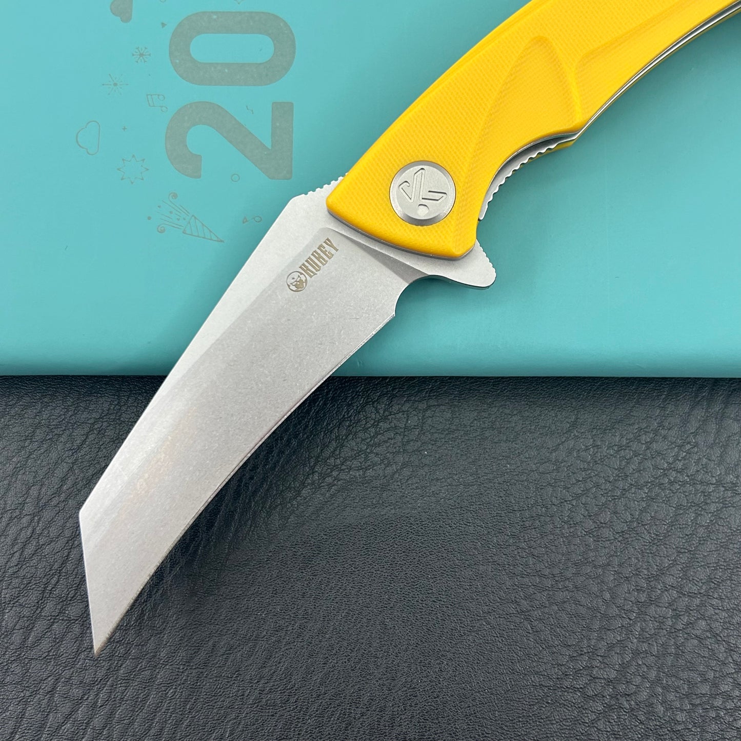 KUBEY knife KU212K Anteater Linerlock Yellow Folding Knives