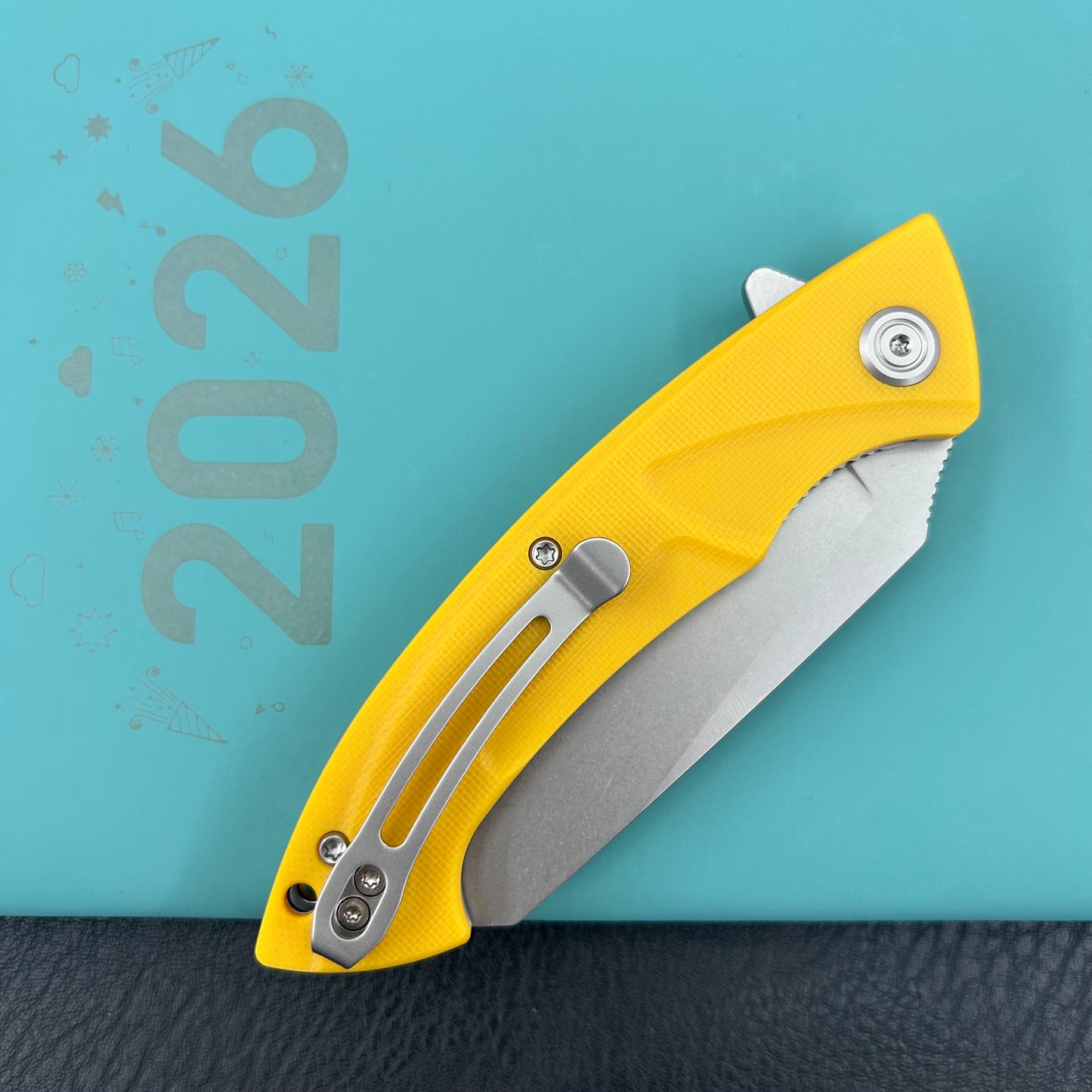 KUBEY knife KU212K Anteater Linerlock Yellow Folding Knives