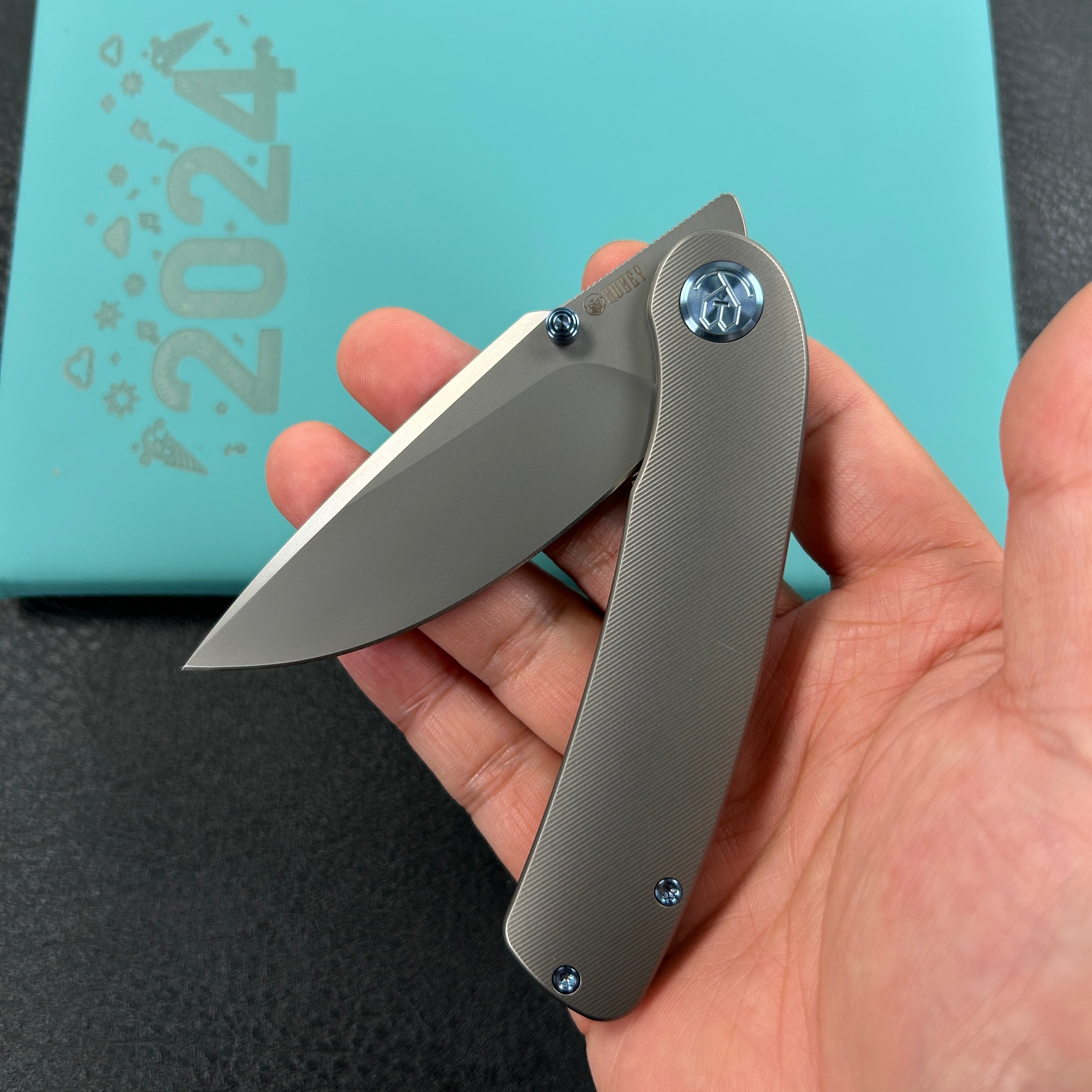 KUBEY KB386A Momentum Frame Lock Front Flipper Pocket Folding Knife Grey Titanium Handle 3.43" Beadblast M390