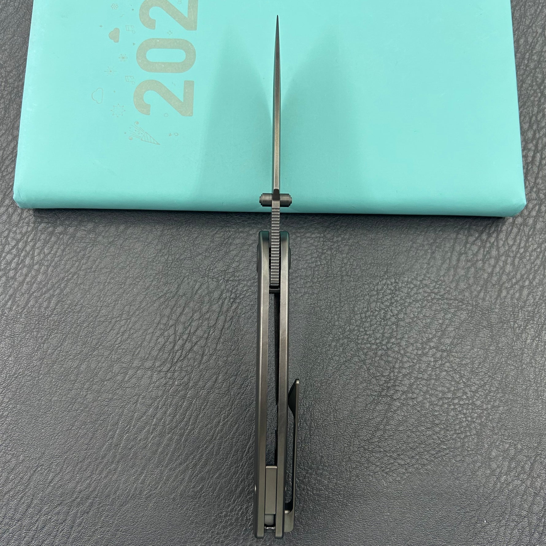 KB KNIVES KB386D Momentum Frame Lock Front Flipper Pocket Folding Knife DLC Titanium Handle DLC M390 Blade