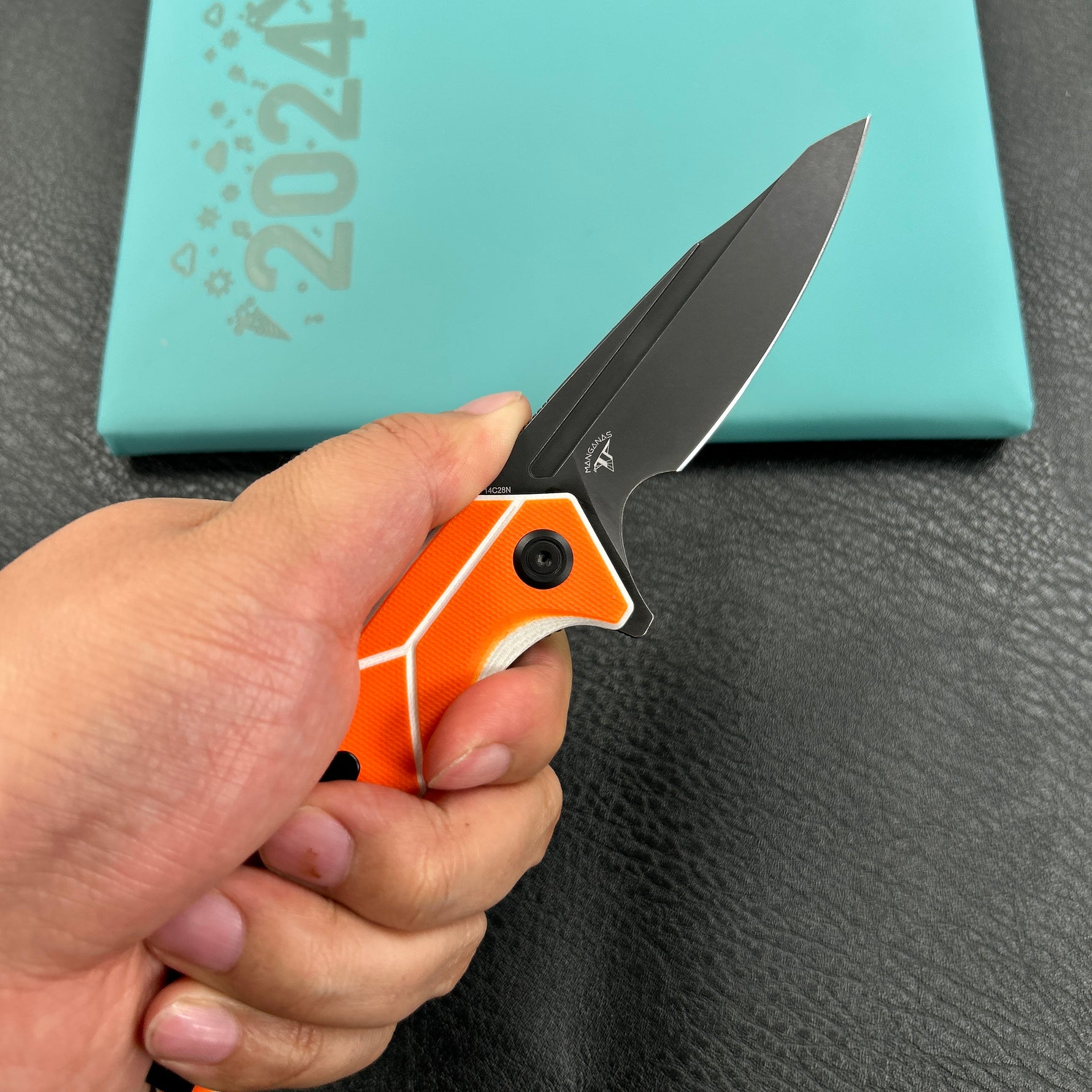 KUBEY knife  KU373B RBC-1 Outdoor Flipper Knife  Orange&White G10 Handle 3.46"  Blackwash 14C28N