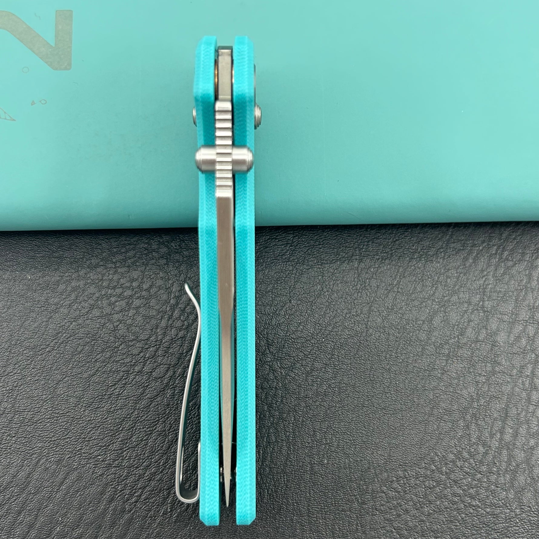 KUBEY knife KU433C Tantorian Crossbar Lock Tiffany Blue Folding knife