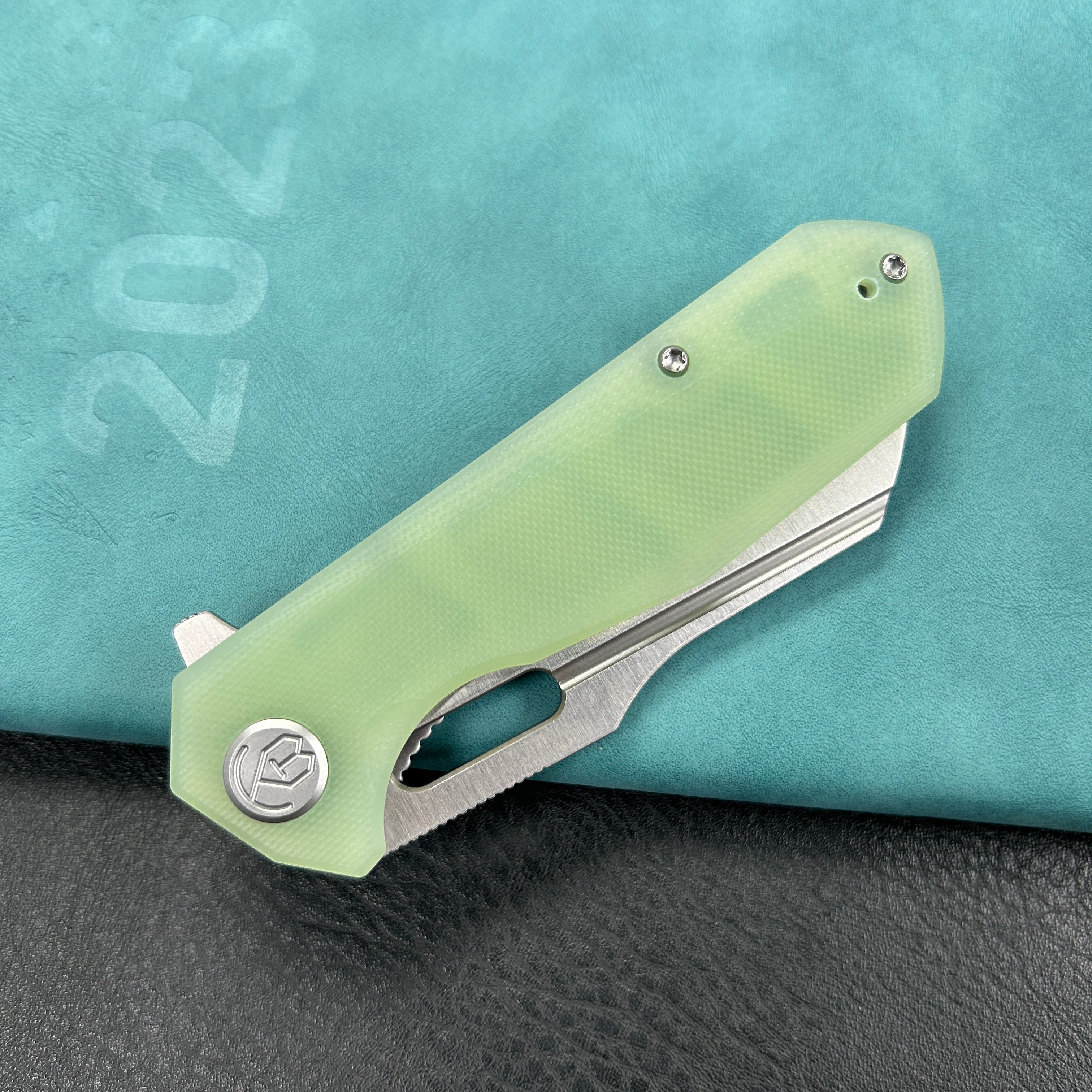 KUBEY KU328I  Atlas Nest Liner Lock Folding Knife Jade  G10 Handle 3.31"  Satin 14C28N