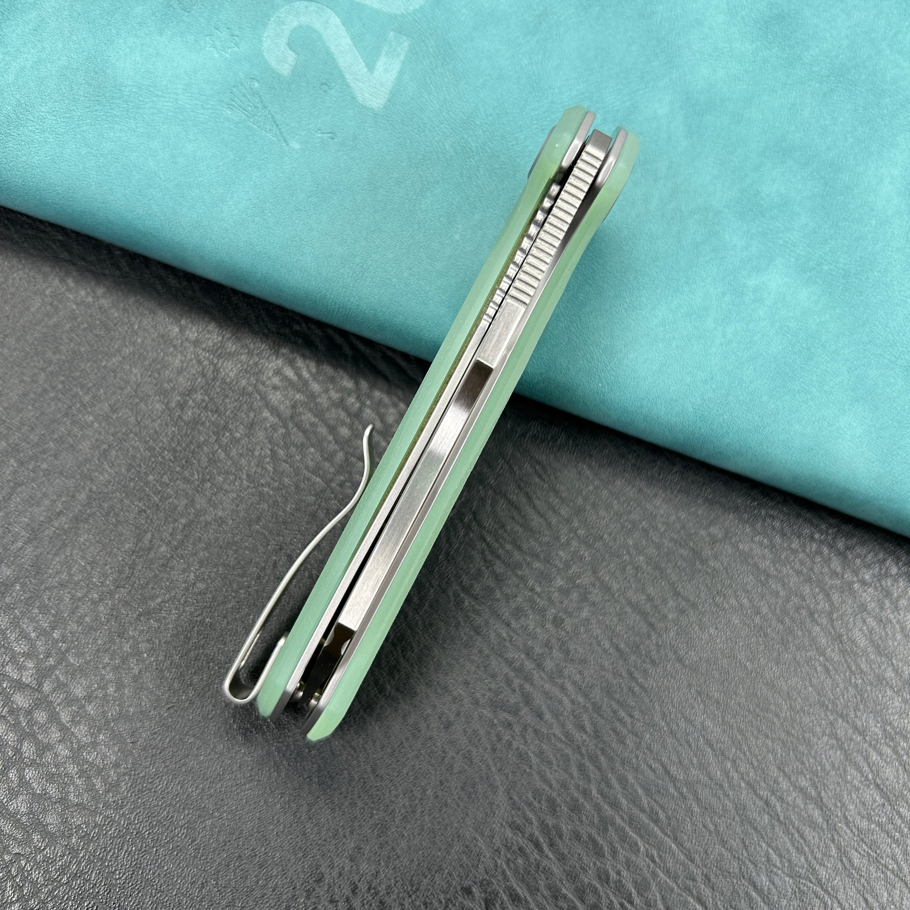 KUBEY KU328I  Atlas Nest Liner Lock Folding Knife Jade  G10 Handle 3.31"  Satin 14C28N