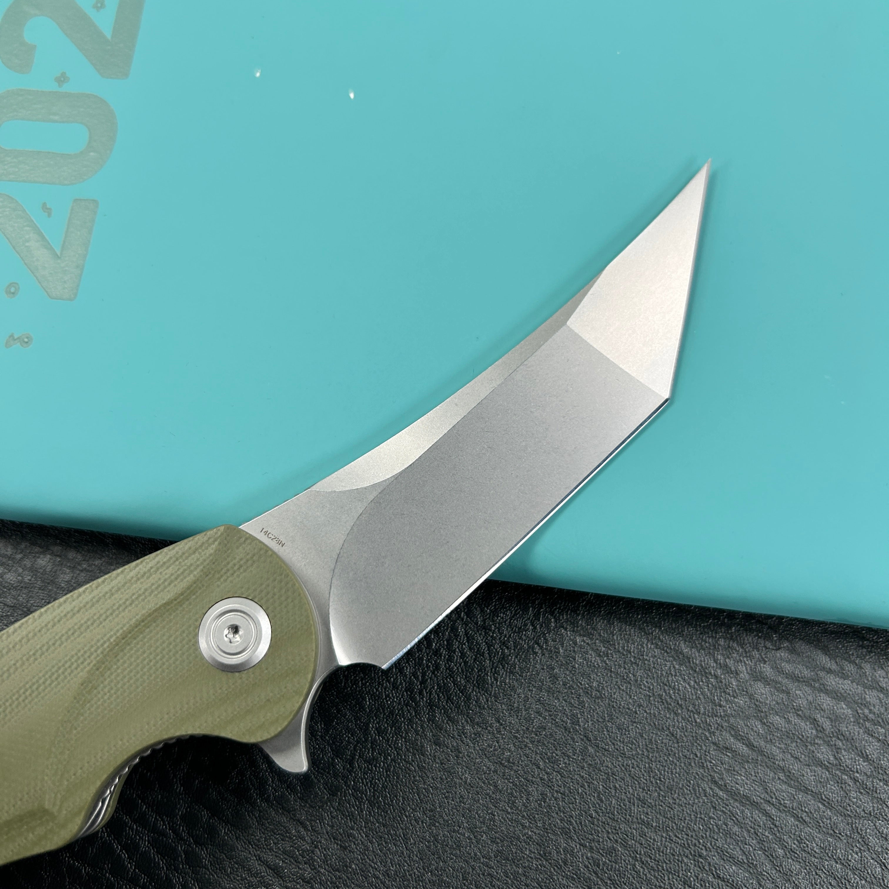 KUBEY KU175A Scimitar Tanto Liner Lock Hunting Folding Knife Green G10 Handle 3.46" Beadblast 14C28N