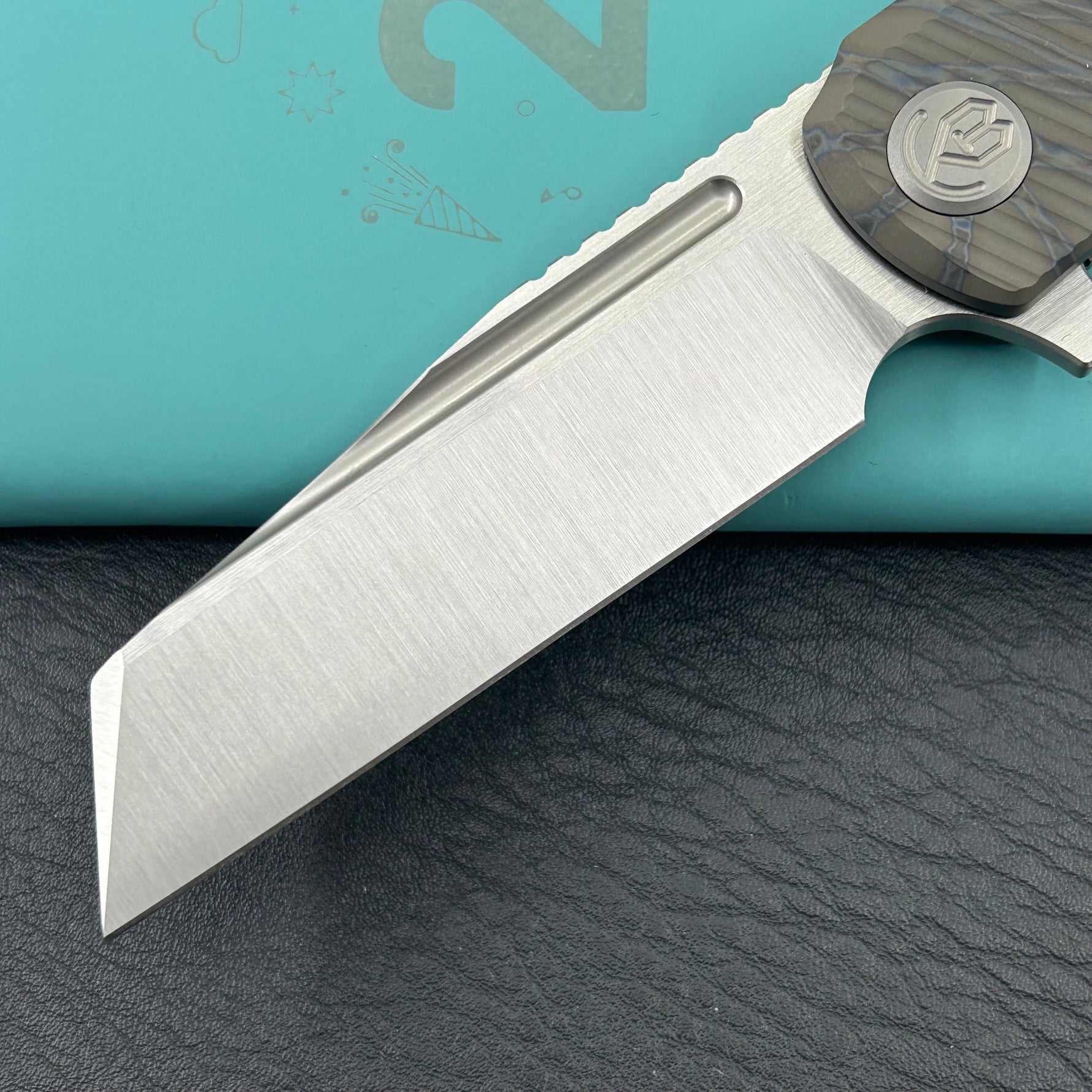 KB KNIVES KB442B Nexus Folding Knife Flame Titanium Handle 3.66'' Belt Satin M390 Blade