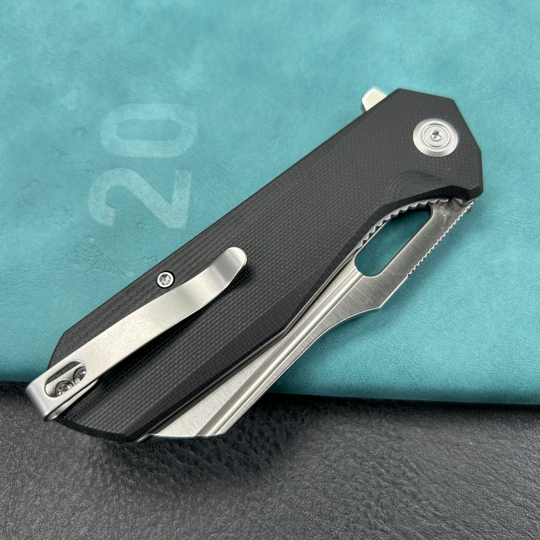 KUBEY knife KU328D Atlas Liner Lock Folding Knife Black G10 Handle 3.31" Satin  14C28N