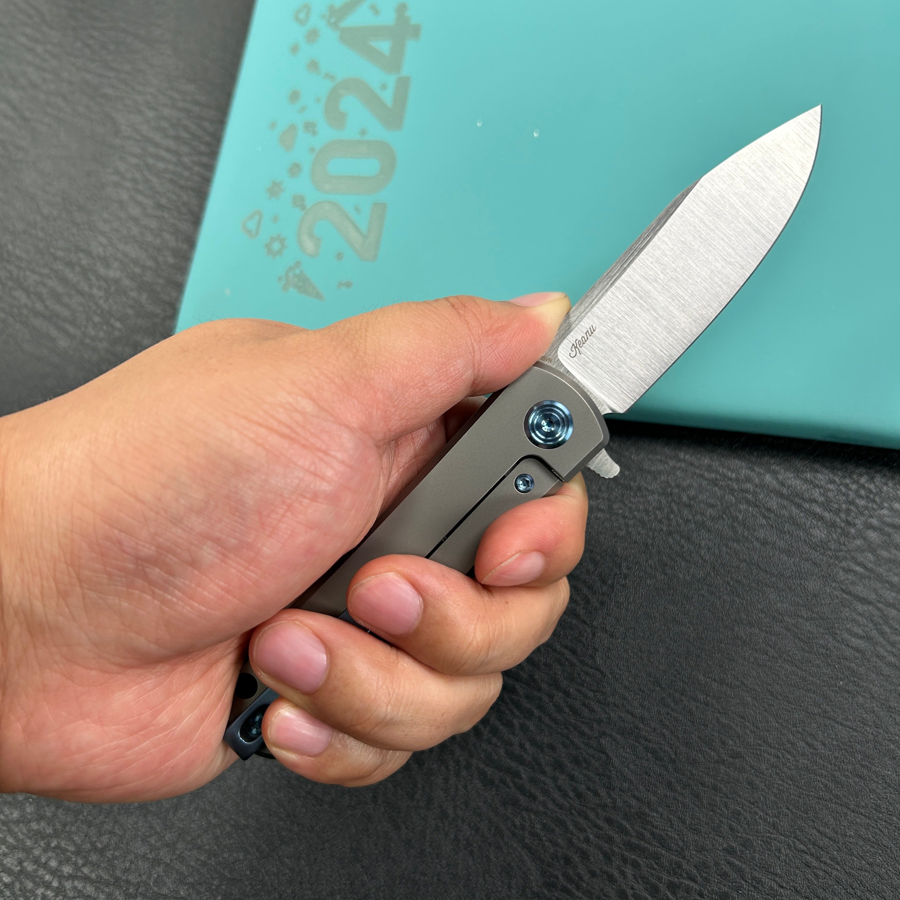 KUBEY KB359A NEO Flipper Folding Pocket Knife Grey Titanium Handle 2.99" Belt Satin S35VN Blade