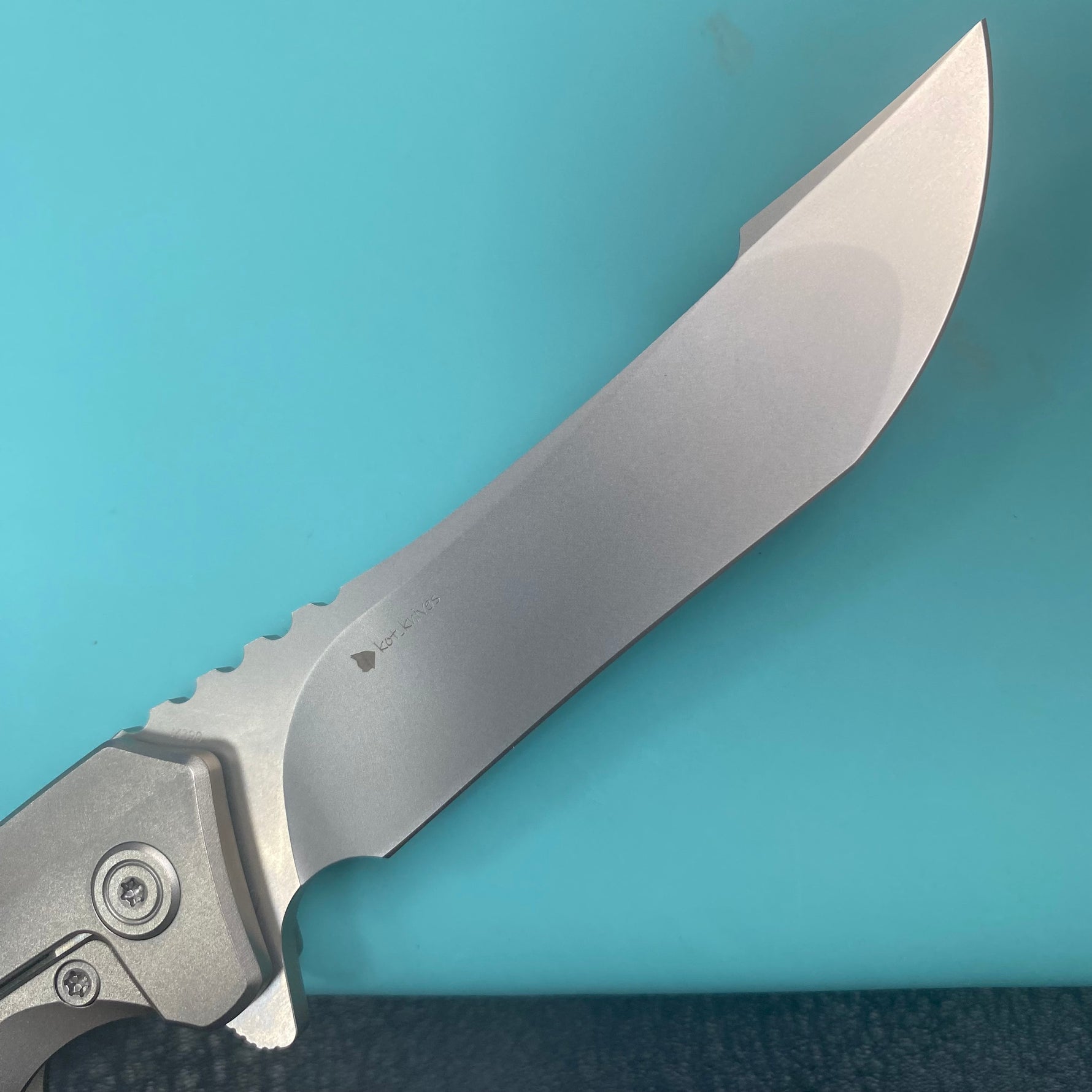 KB KNIVES KB387A Cyrus Folding Knife Grey Titanium Handle 3.46'' Beadblast M390  Folding Knife