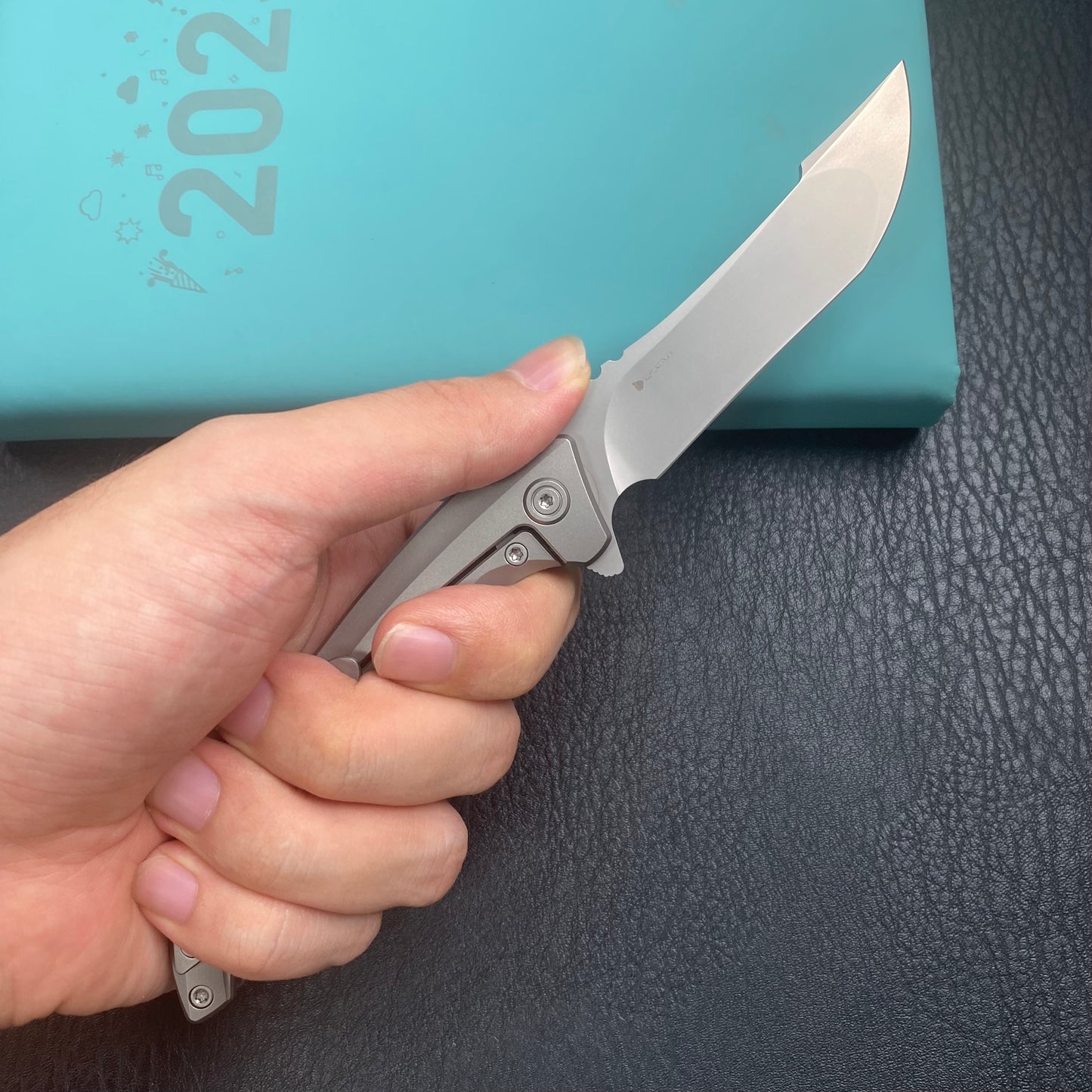 KB KNIVES KB387A Cyrus Folding Knife Grey Titanium Handle 3.46'' Beadblast M390  Folding Knife