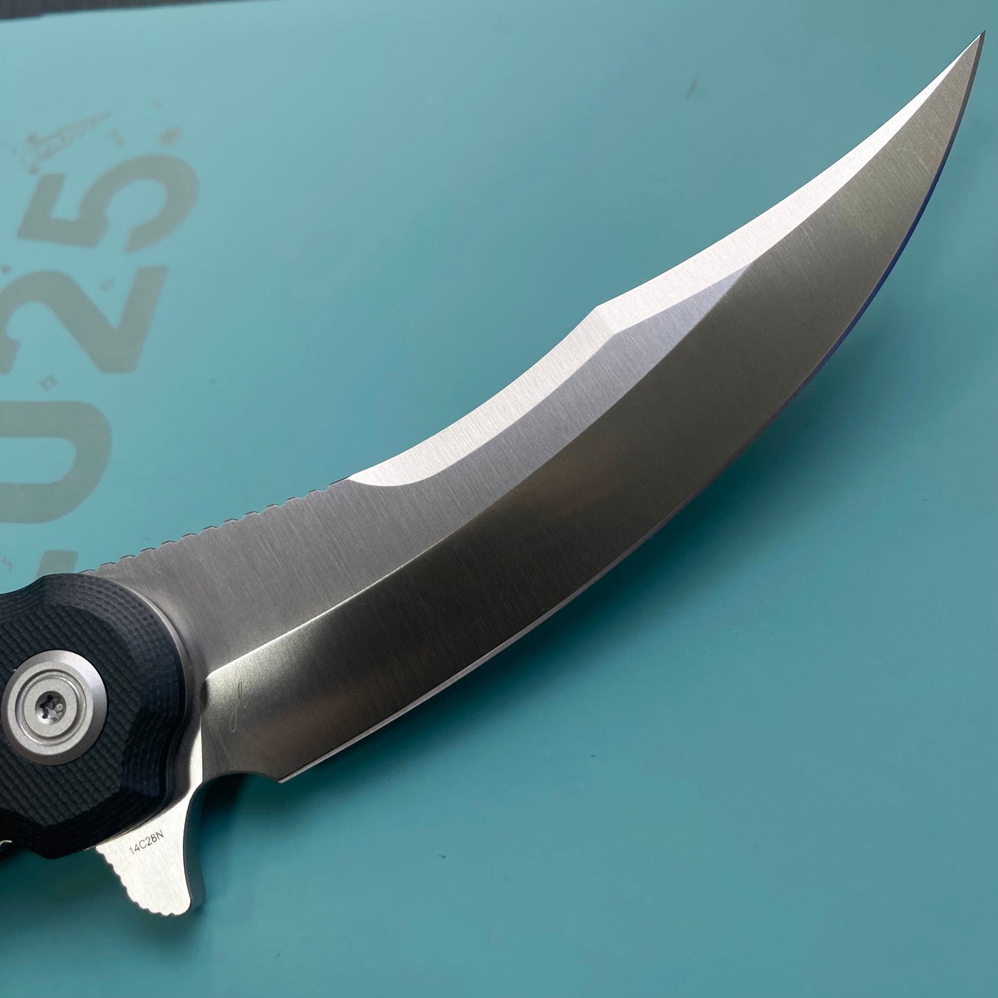KU KNIVES KU346A Crest Pikal Linerlock Black Folding Knife