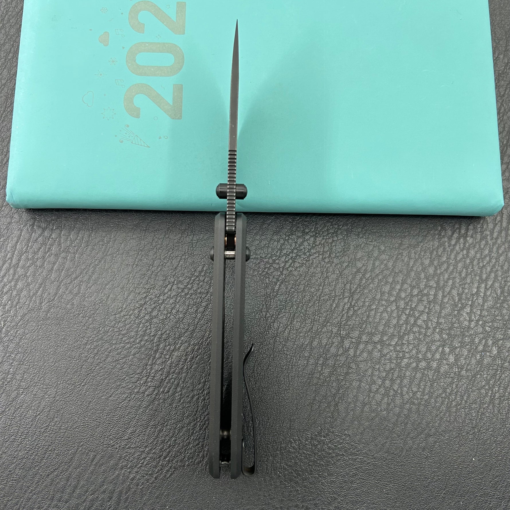 KUBEY Knife KU505D Bedrock Crossbar Lock Blackout G10 Handle Fold Knife