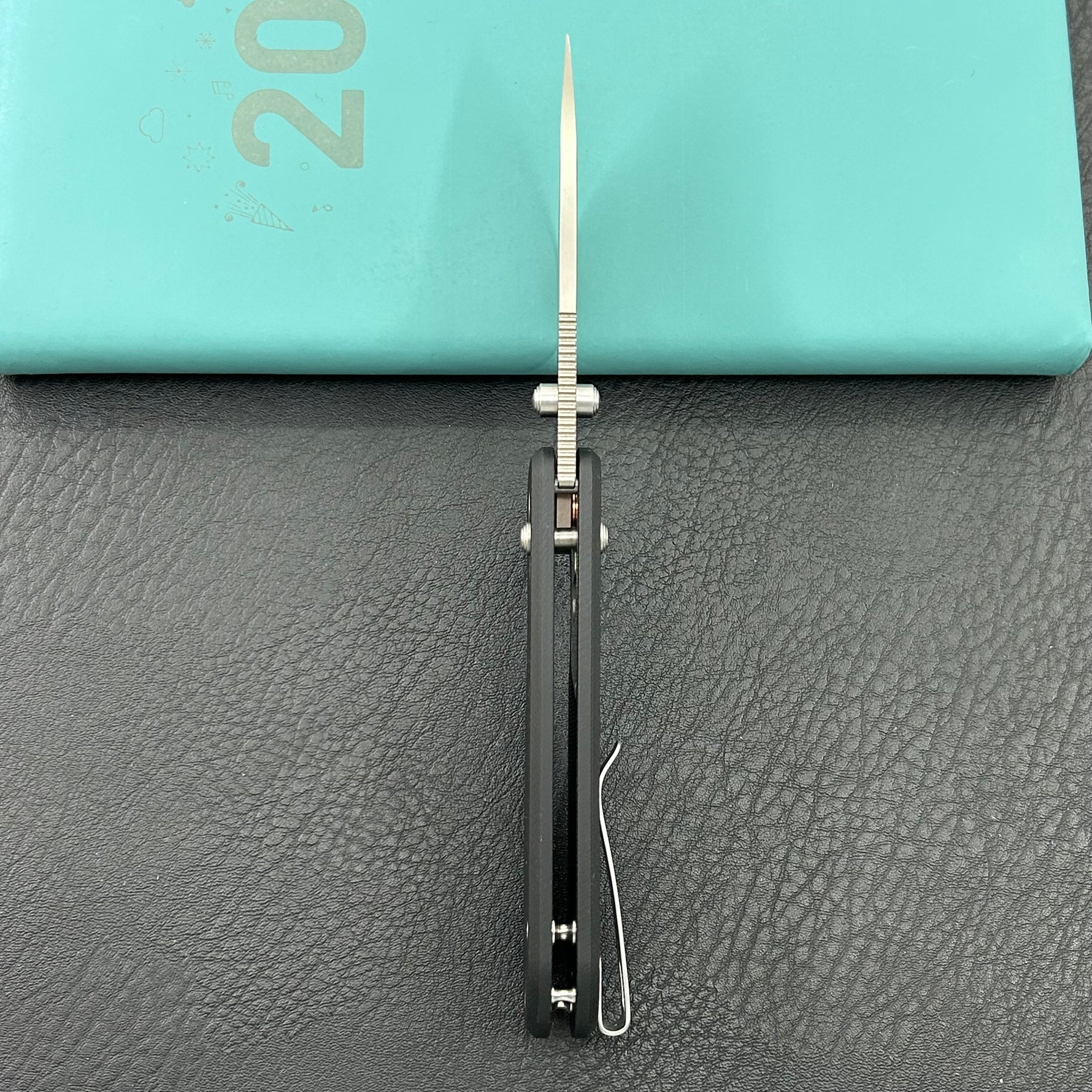 KUBEY Knife KU505A Bedrock Crossbar Lock Black G10 Handle Fold Knife