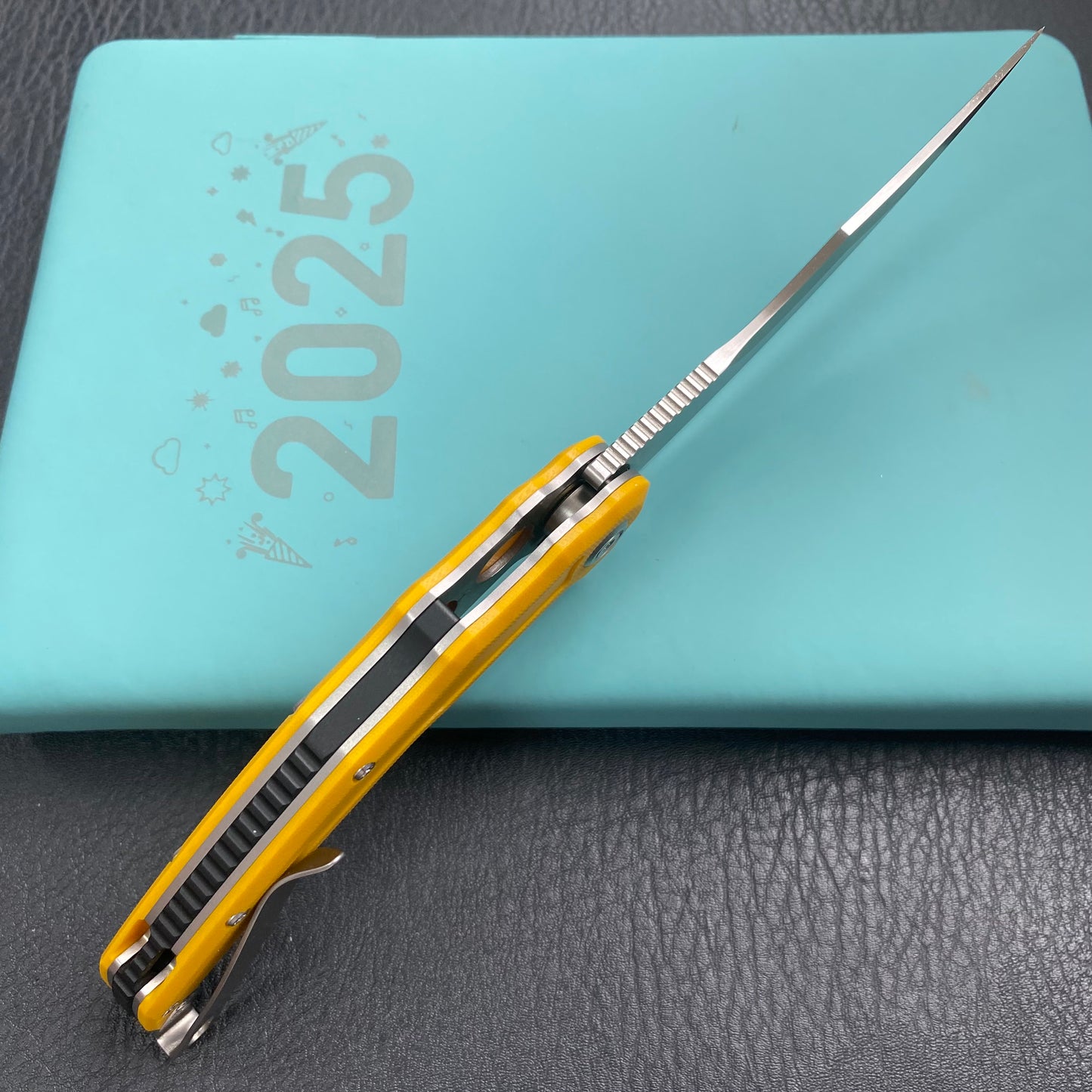 KU KNIVES KU346C Crest Pikal Linerlock Yellow Folding Knife