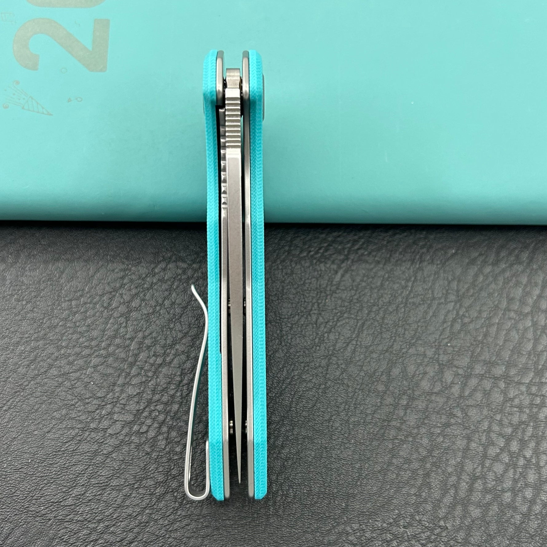 KUBEY Knife KU122-1B Coeus Linerlock Tiffany Blue   Fold Knife