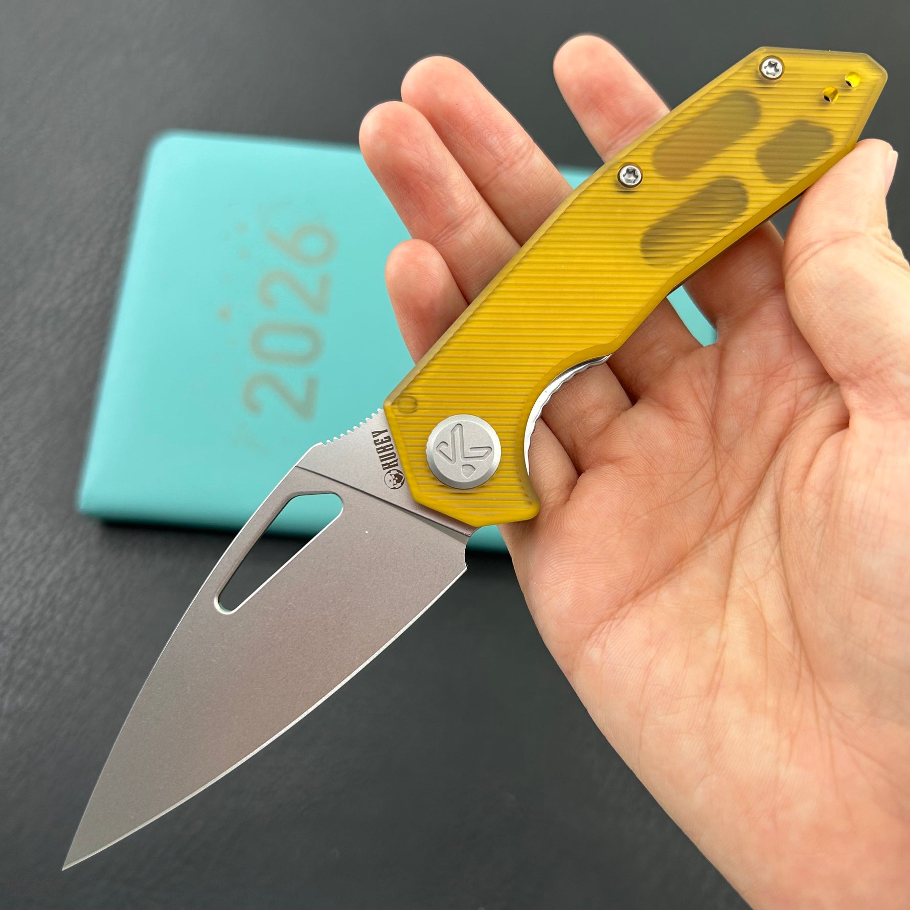 KUBEY Knife KU122S Coeus Linerlock Ultem   Fold Knife