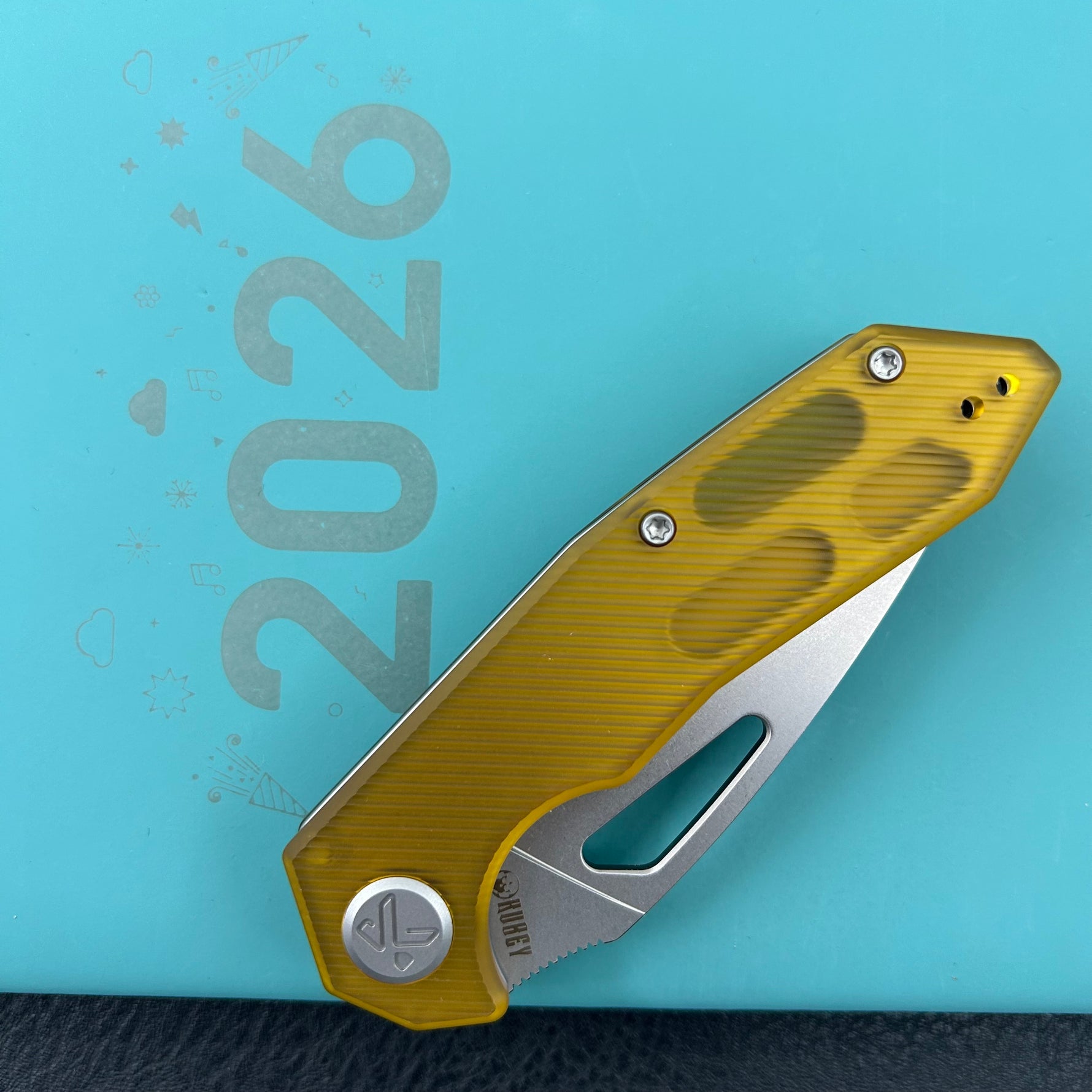 KUBEY Knife KU122S Coeus Linerlock Ultem   Fold Knife