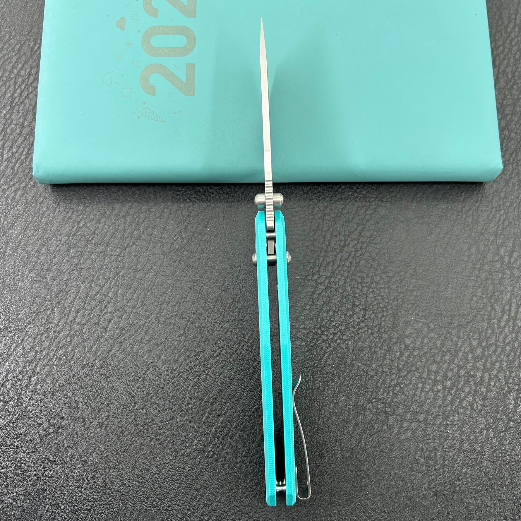 KUBEY Knife KU237G Carve Crossbarlock Tiffany Blue  Folding Knife