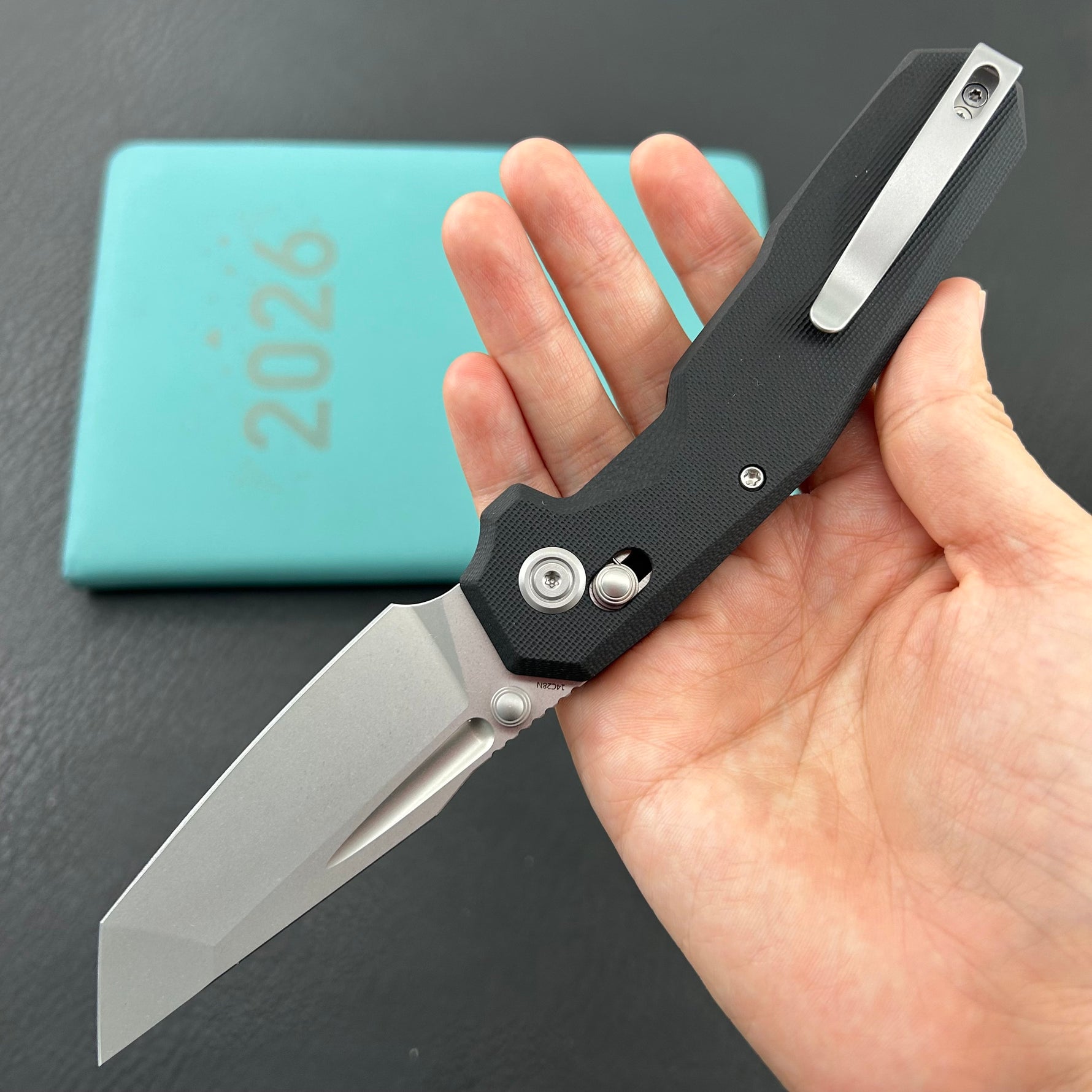KUBEY Knife KU237A Carve Crossbarlock Black  Folding Knife