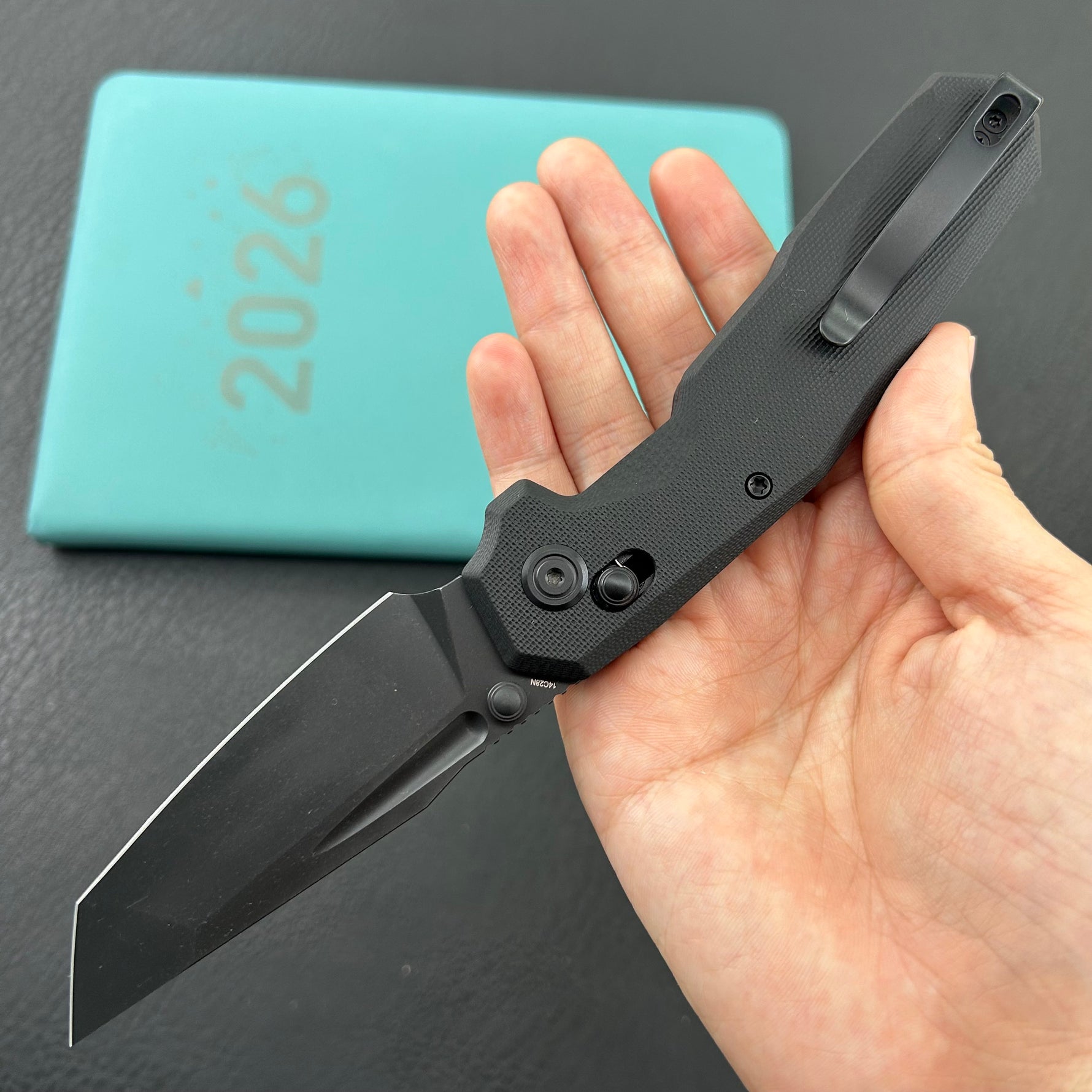 KUBEY Knife KU237E Carve Crossbarlock Blackout  Folding Knife