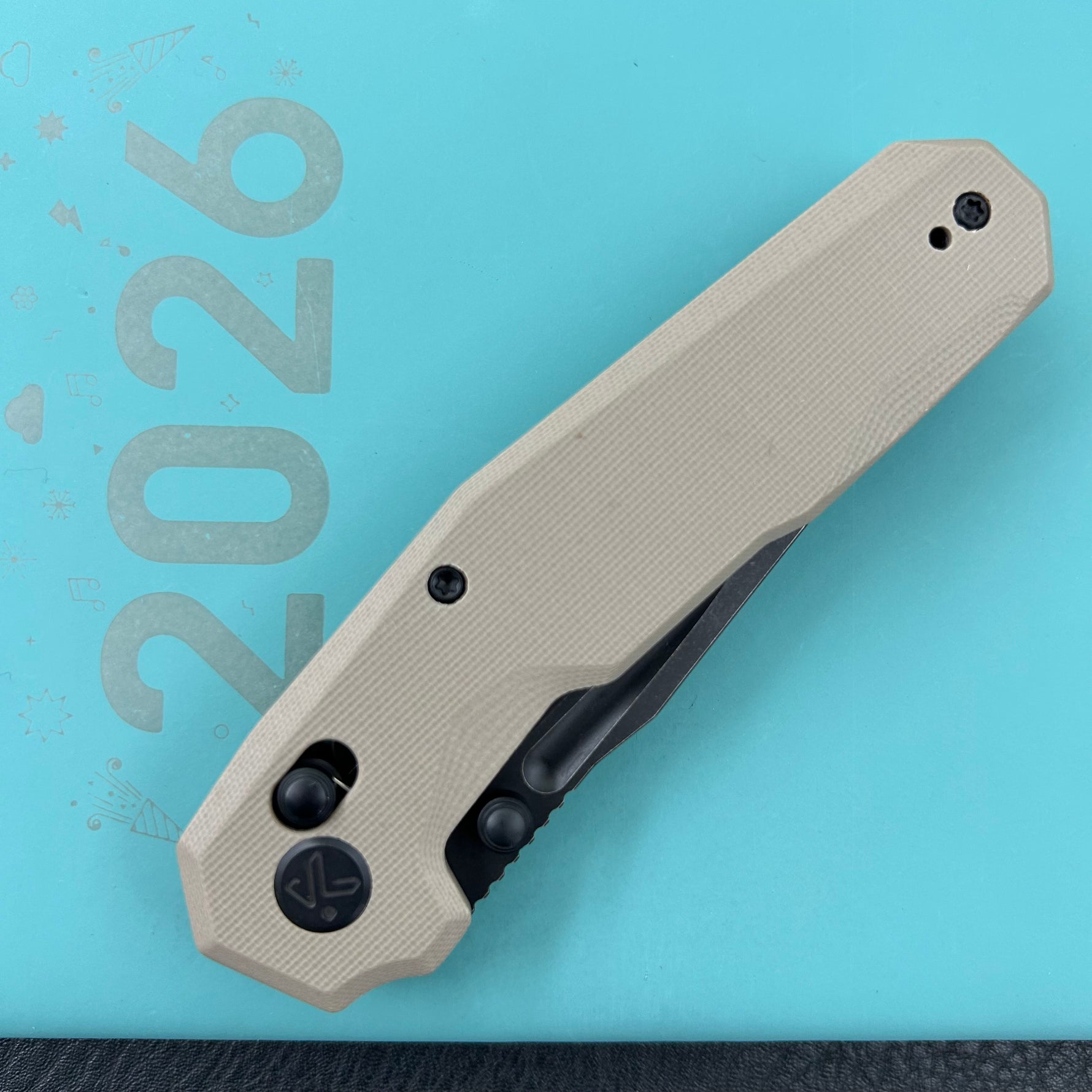 KUBEY Knife KU237C Carve Crossbarlock Black Tan  Folding Knife
