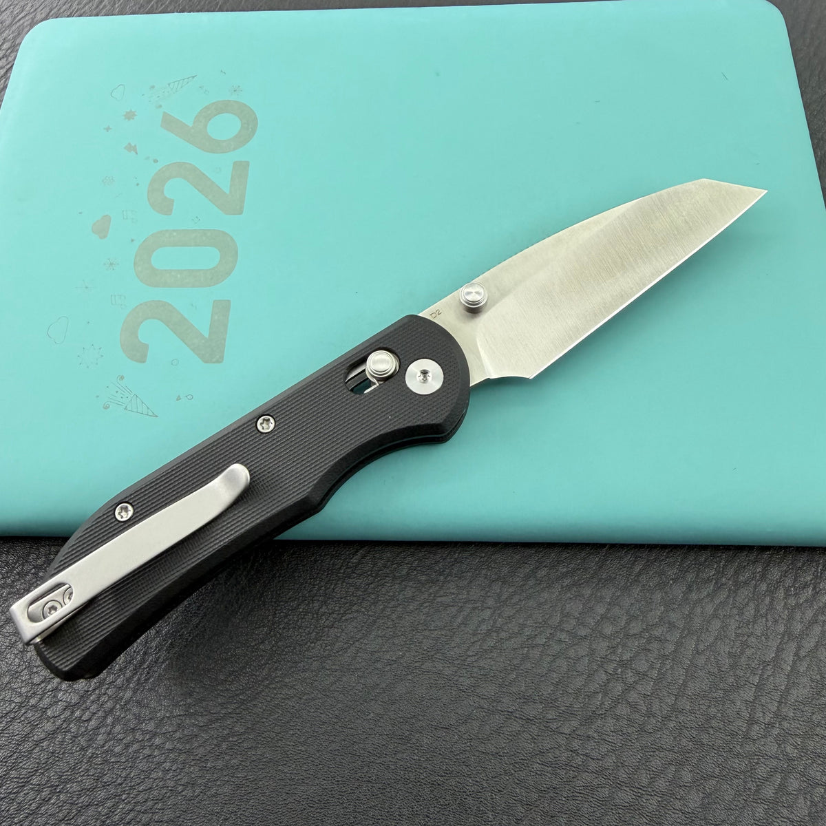 KUBEY Rook D2 G10 Crossbar Lock Folding Knife