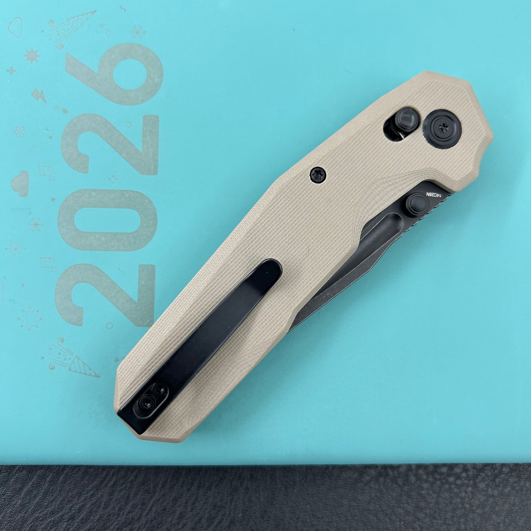 KUBEY Knife KU237C Carve Crossbarlock Black Tan  Folding Knife