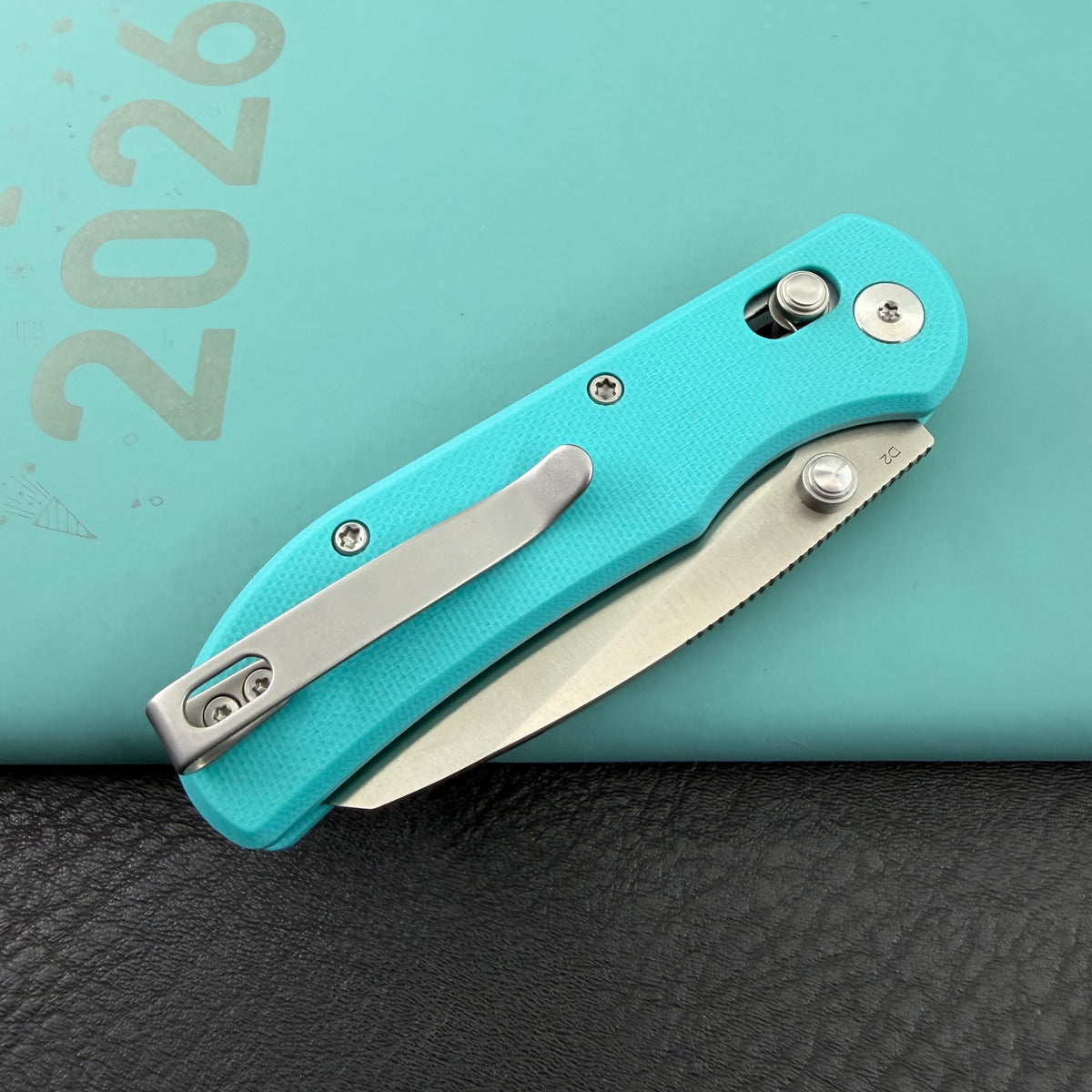 KUBEY Rook D2 G10 Crossbar Lock Folding Knife