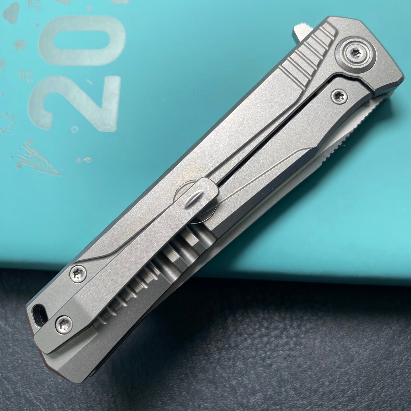 KB KNIVES KB429A Pyramid Folding Knife Gray Titanium Handle 3.54'' Beadblast M390