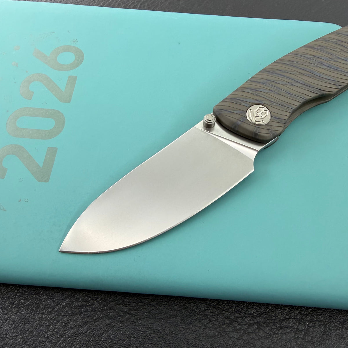 Kubey KB480B Cargo M390 Folding Knife Flame Anodized Titanium Handle