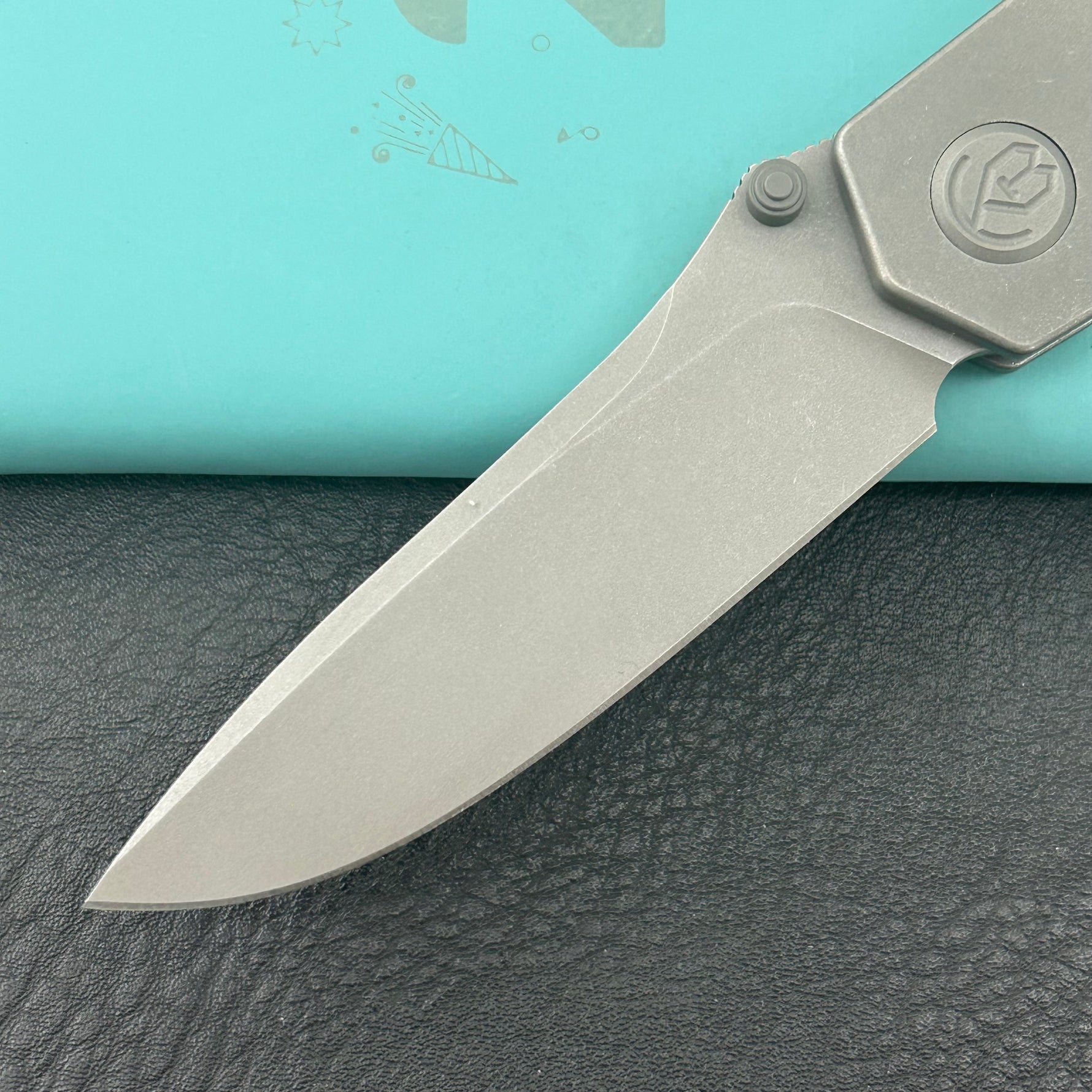 KB KNIVES KB266B Velvet Snake Folding Knife Darkwash Titanium with 80's Camo Carbon inlay Handle 3.35'' Darkwash M390 Blade