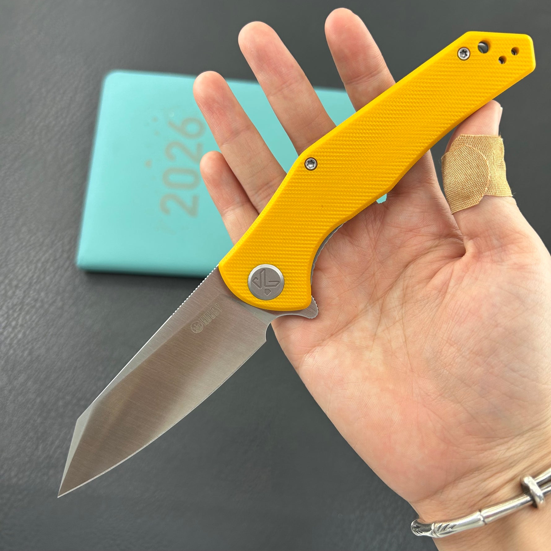 KUBEY Knife KU158S Flash Linerlock Yellow 14C28N Folding Knife