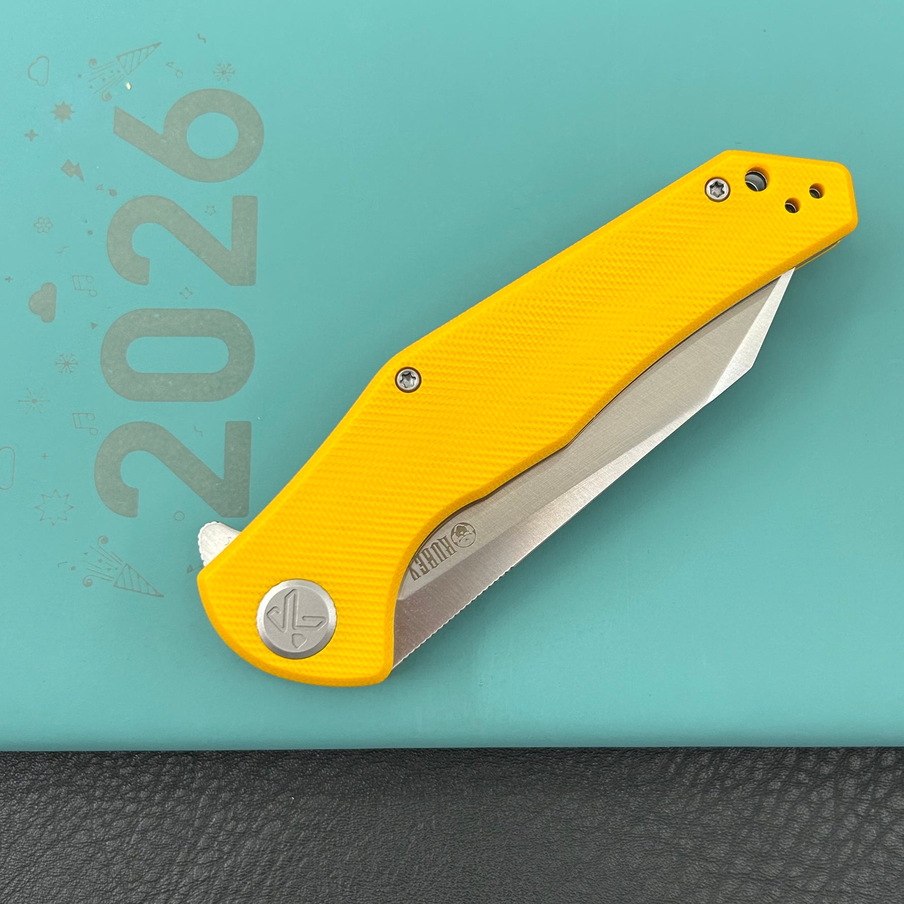 KUBEY Knife KU158S Flash Linerlock Yellow 14C28N Folding Knife