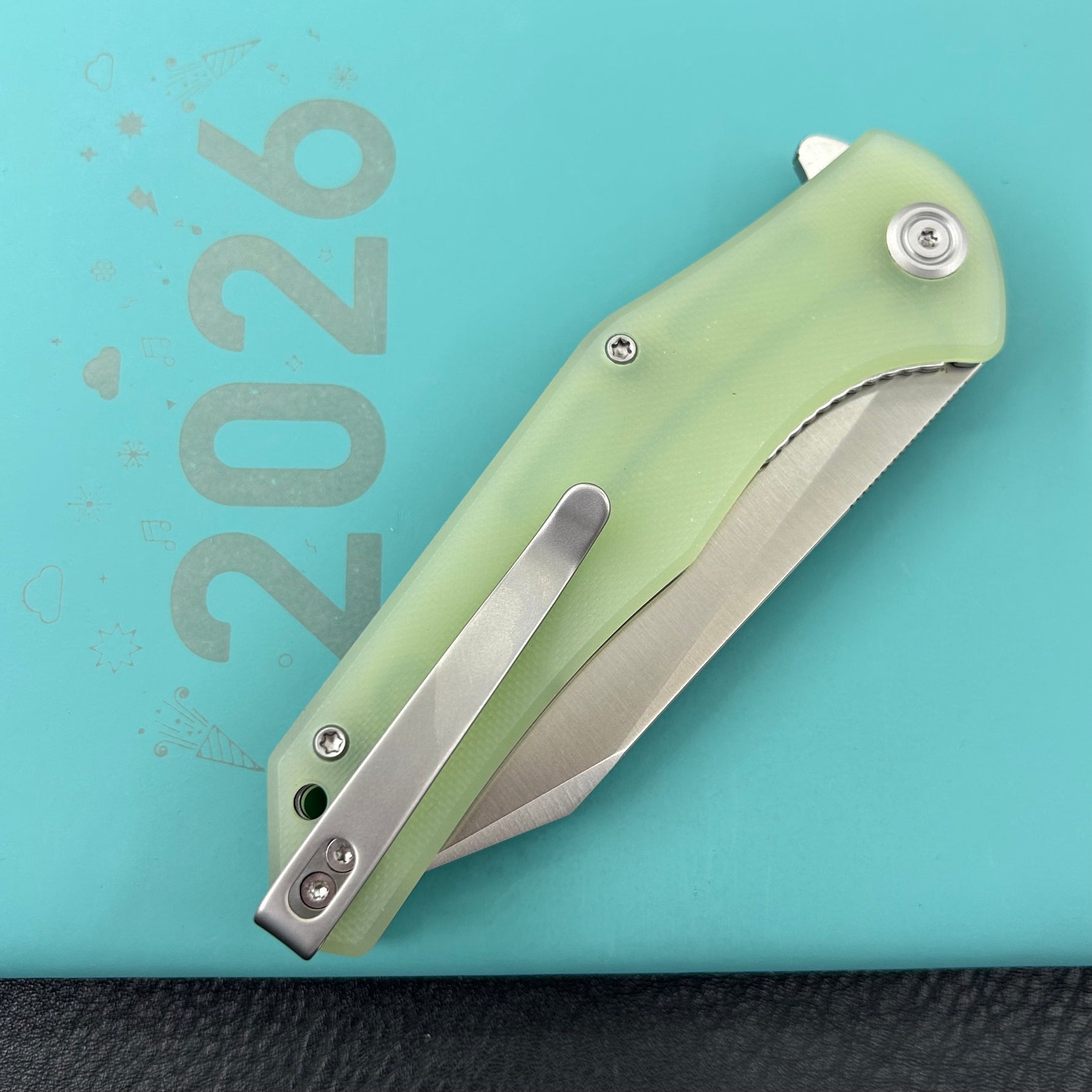KUBEY Knife  KU158R Flash Linerlock Jade Folding knife Frame Locking
