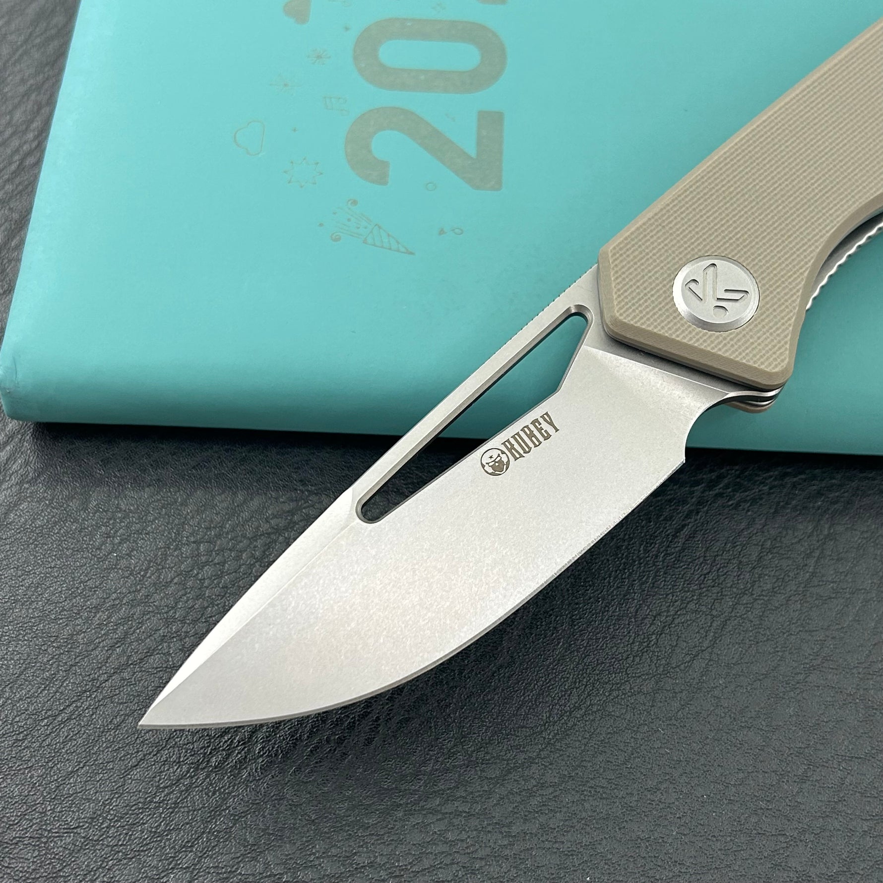 KUBEY Knife KU331R Thalia Linerlock Tan 14C28N Folding Knife