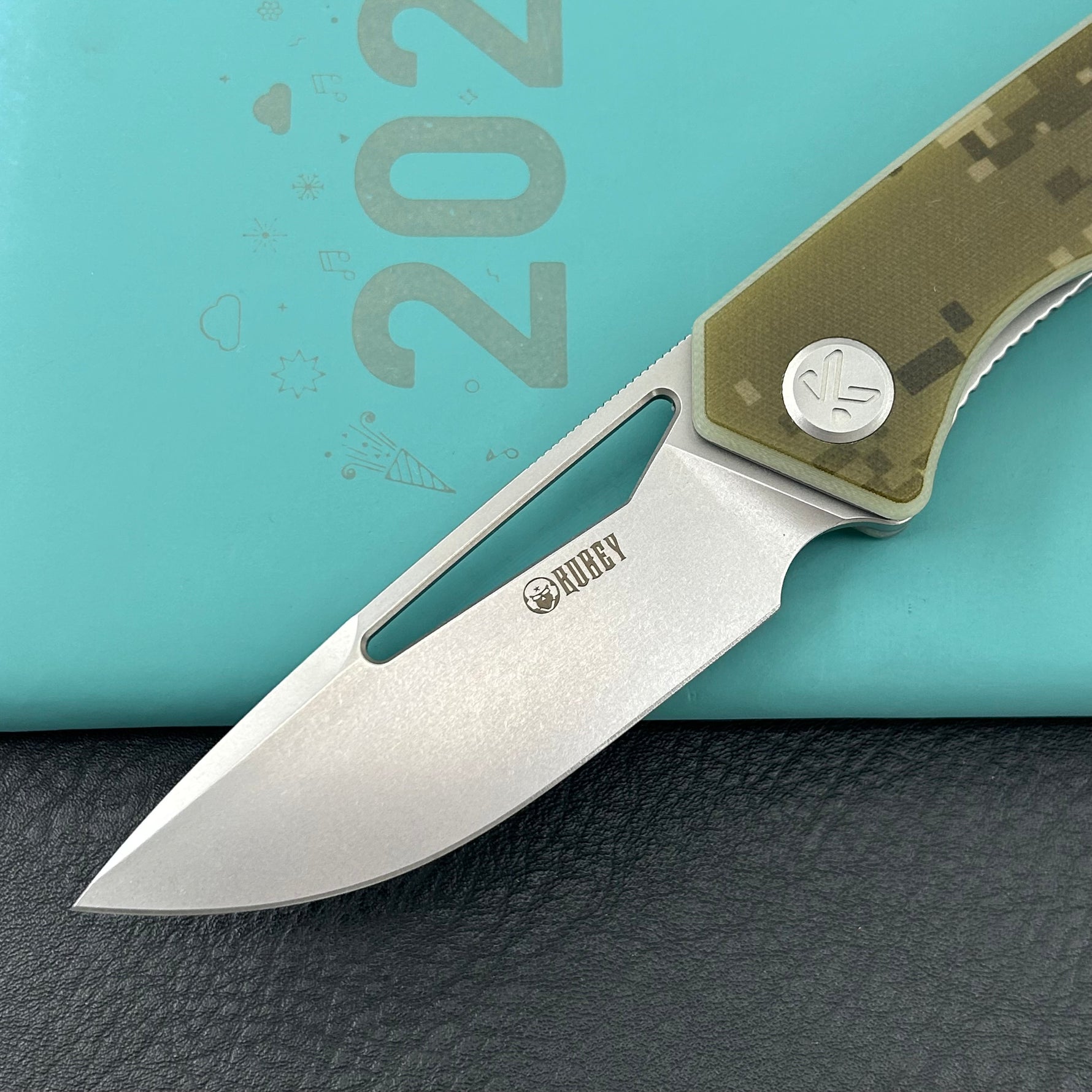 KUBEY Knife KU331K Thalia Linerlock Camouflage 14C28N Folding Knife
