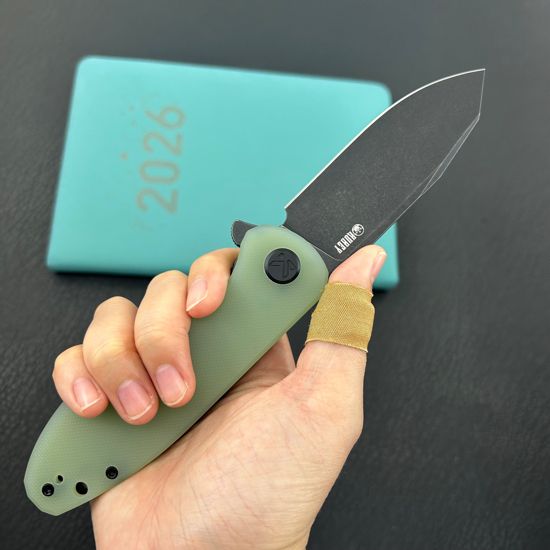 KUBEY Knife KU358Q Master Chief Linerlock Black Jade  14C28N Folding Knife
