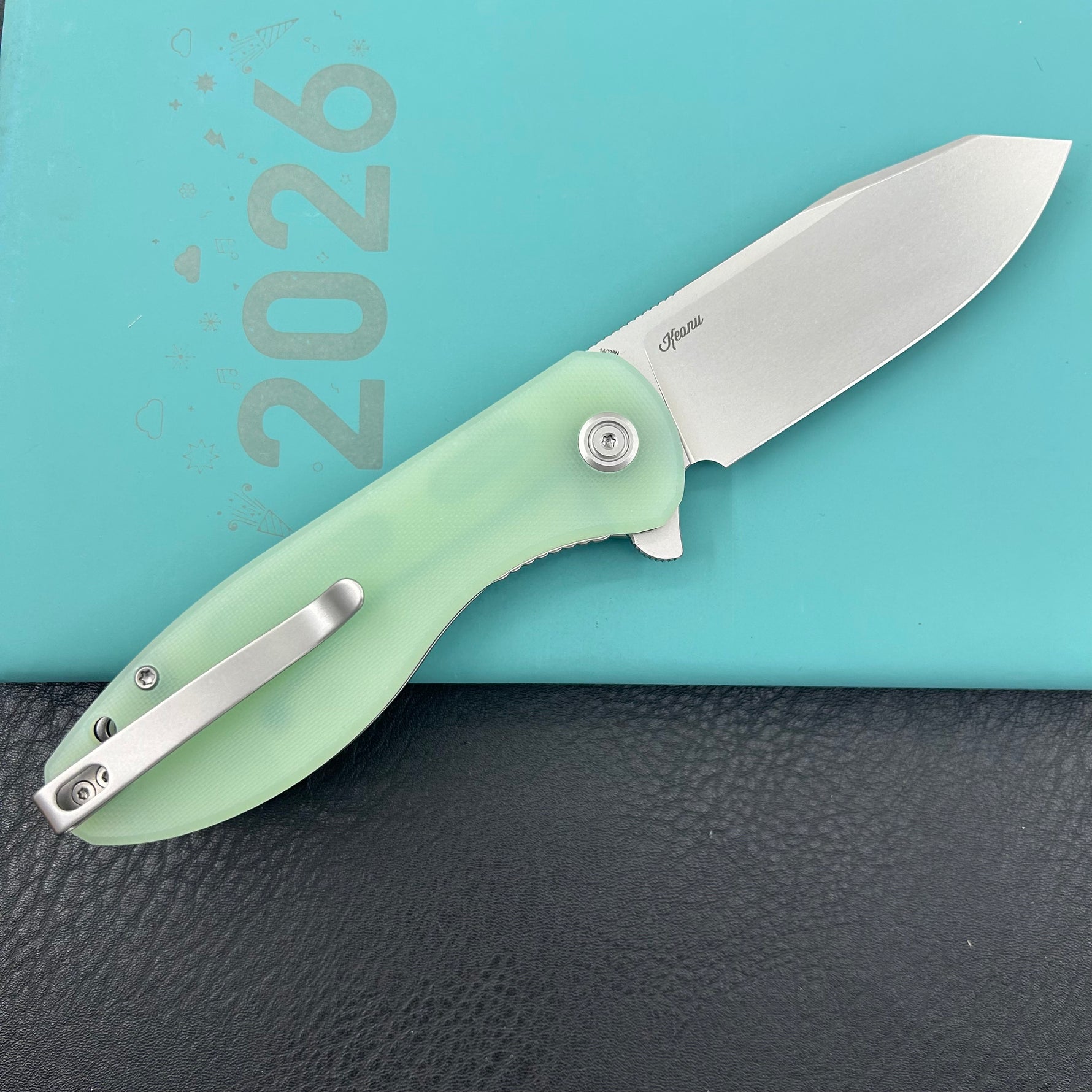 KUBEY Knife KU358L Master Chief Linerlock Jade  14C28N Folding Knife