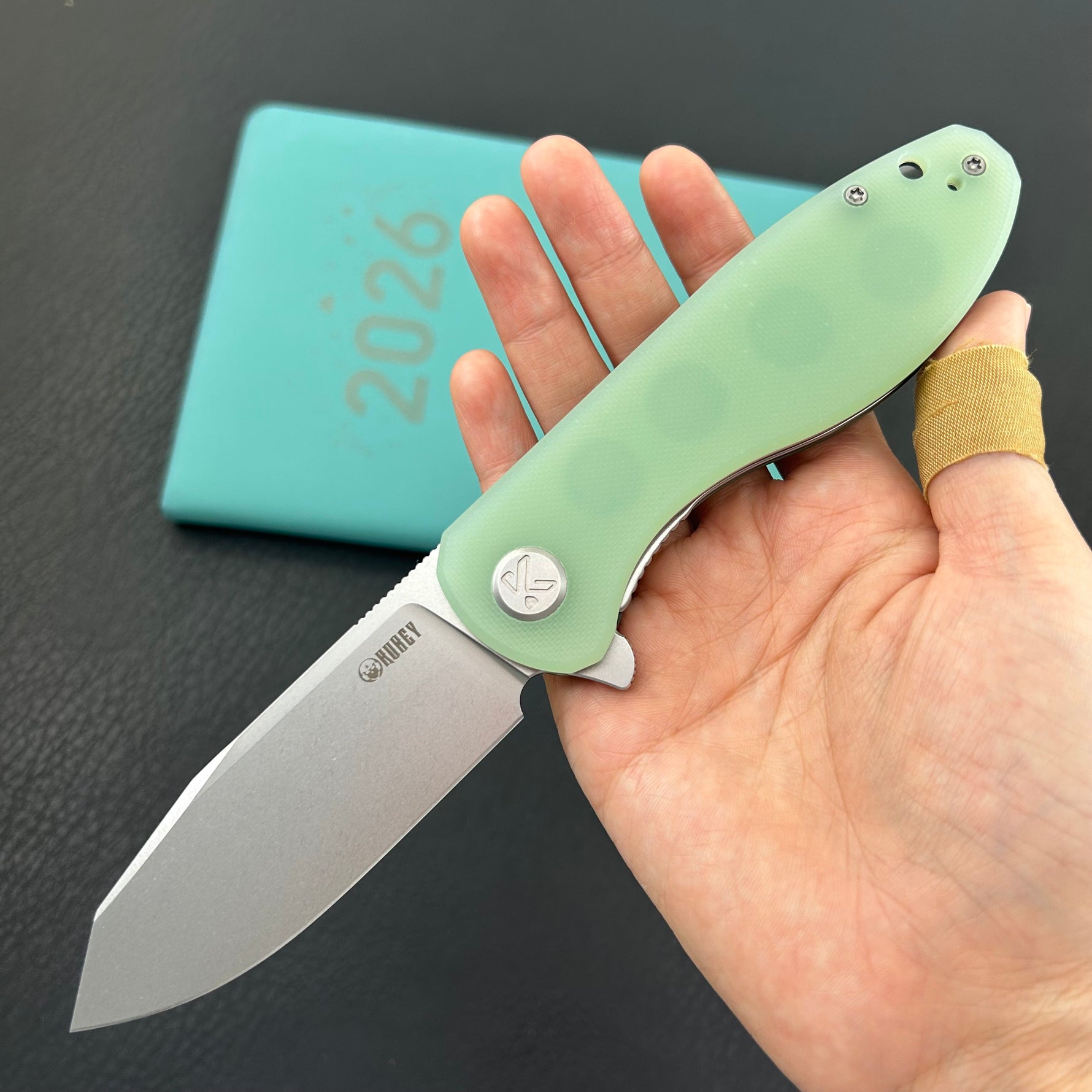 KUBEY Knife KU358L Master Chief Linerlock Jade  14C28N Folding Knife