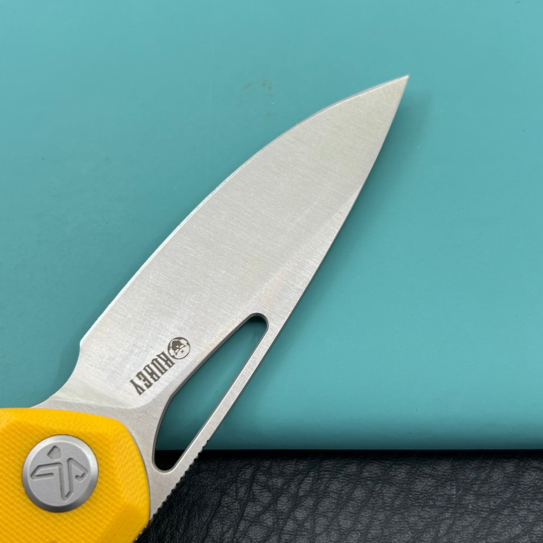 KUBEY Knife KU324J Doris Linerlock Yellow 14C28N Folding Knife