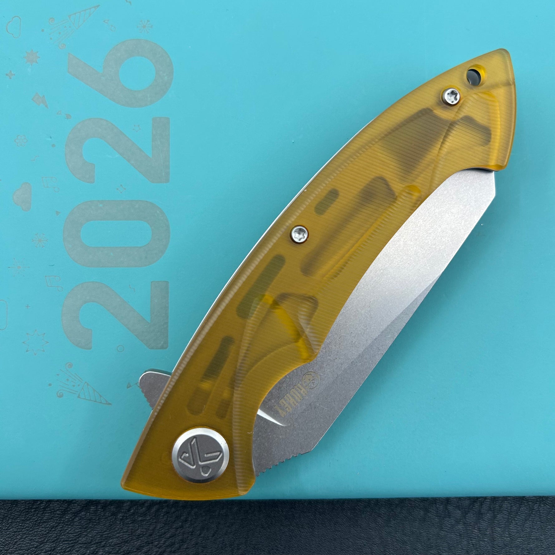 KUBEY  Knife KU212L Anteater Linerlock Ultem   14C28N Folding Knife