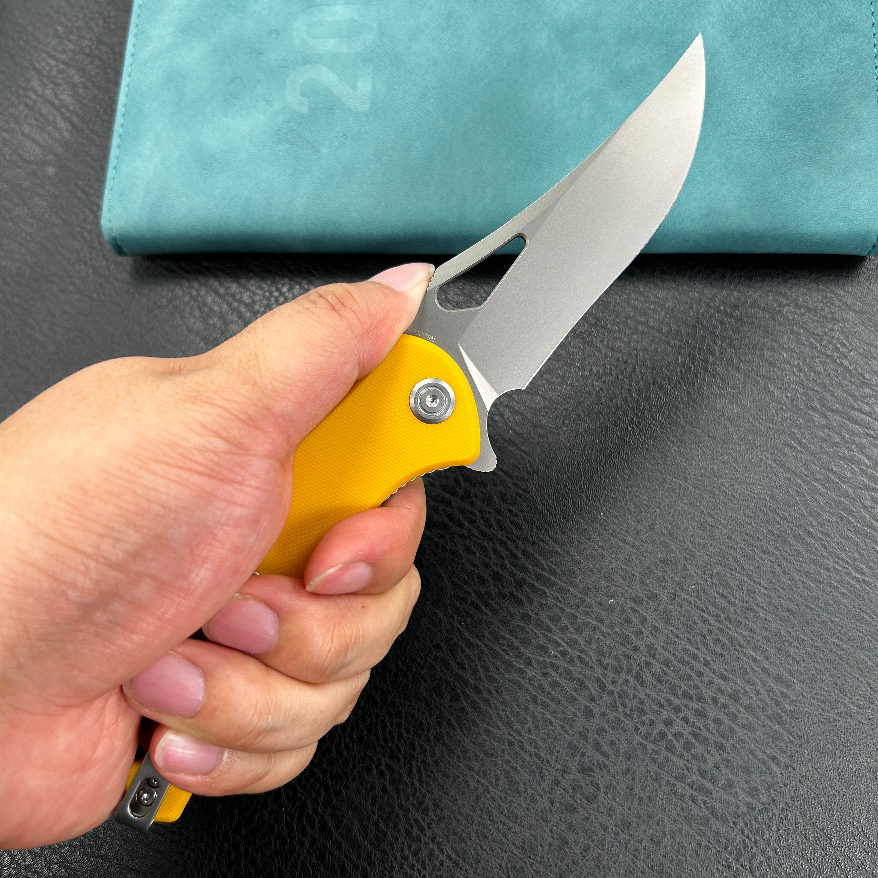 KUBEY KU149G Phemius Liner Lock Folding Pocket Knife Yellow G10 Handle 3.66" Sandblast 14C28N