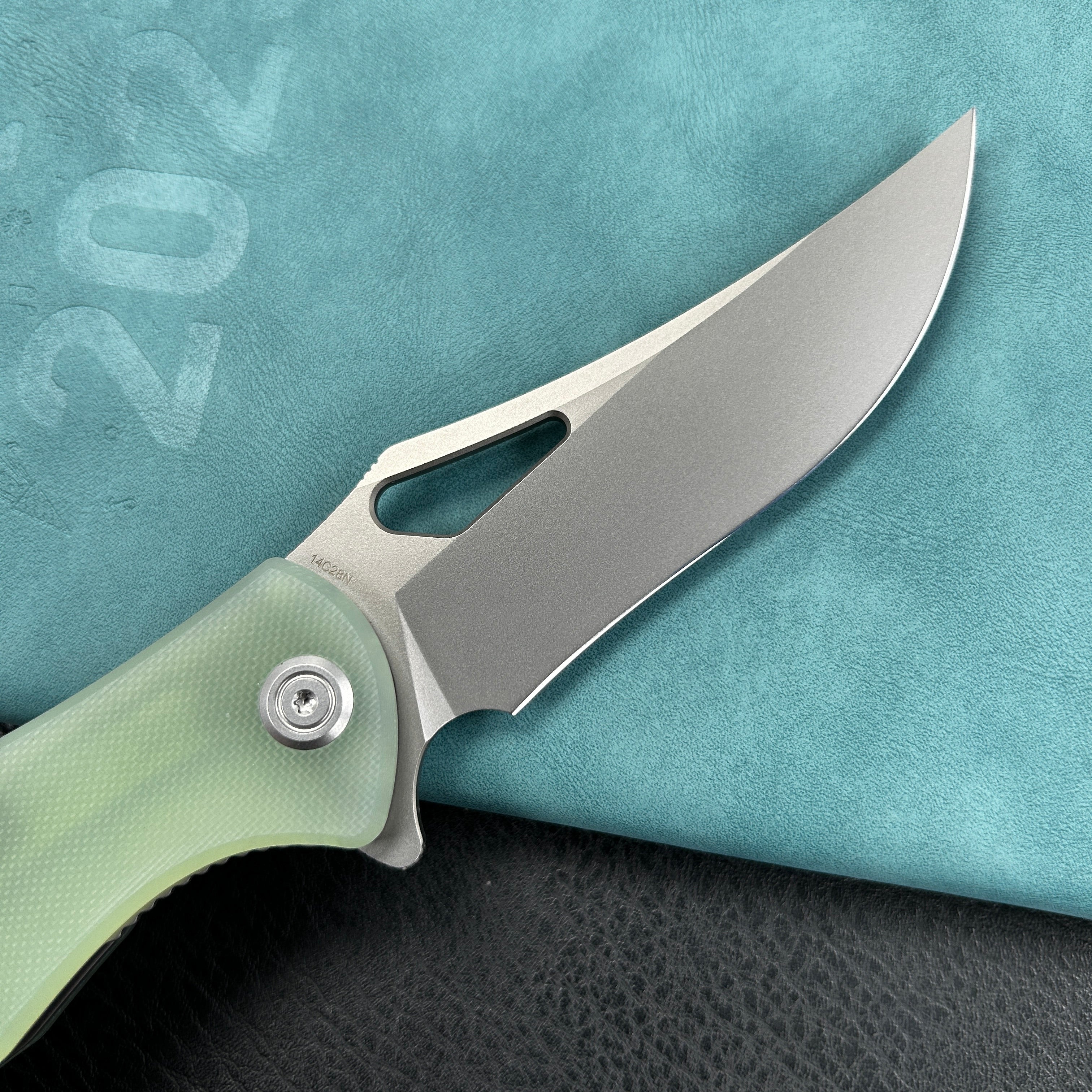 KUBEY KU149D Phemius Liner Lock Folding Pocket Knife Jade G10 Handle 3.66" Sandblast 14C28N