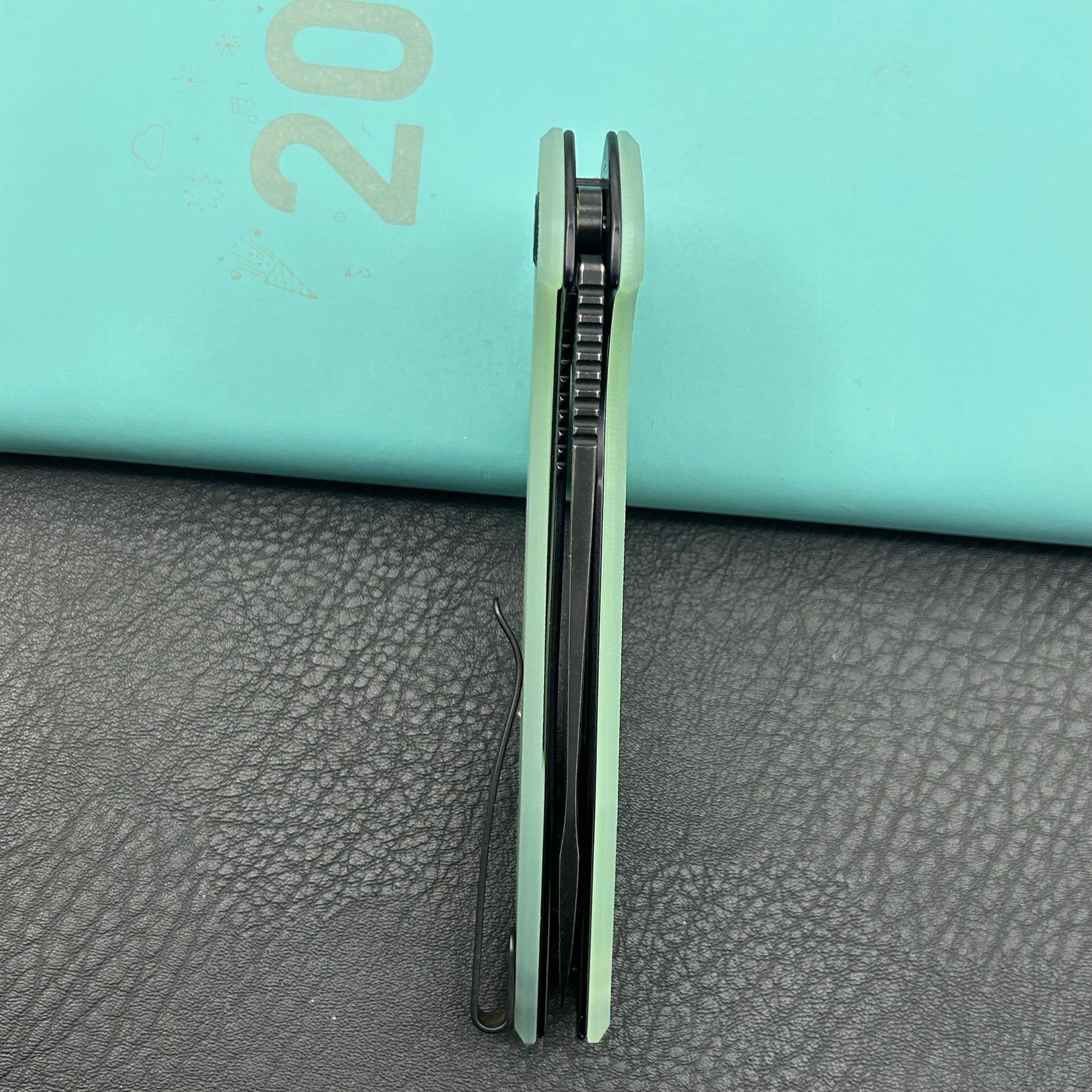 KUBEY  Knife KU117O Nova Linelock Jade 14C28N Folding Knife