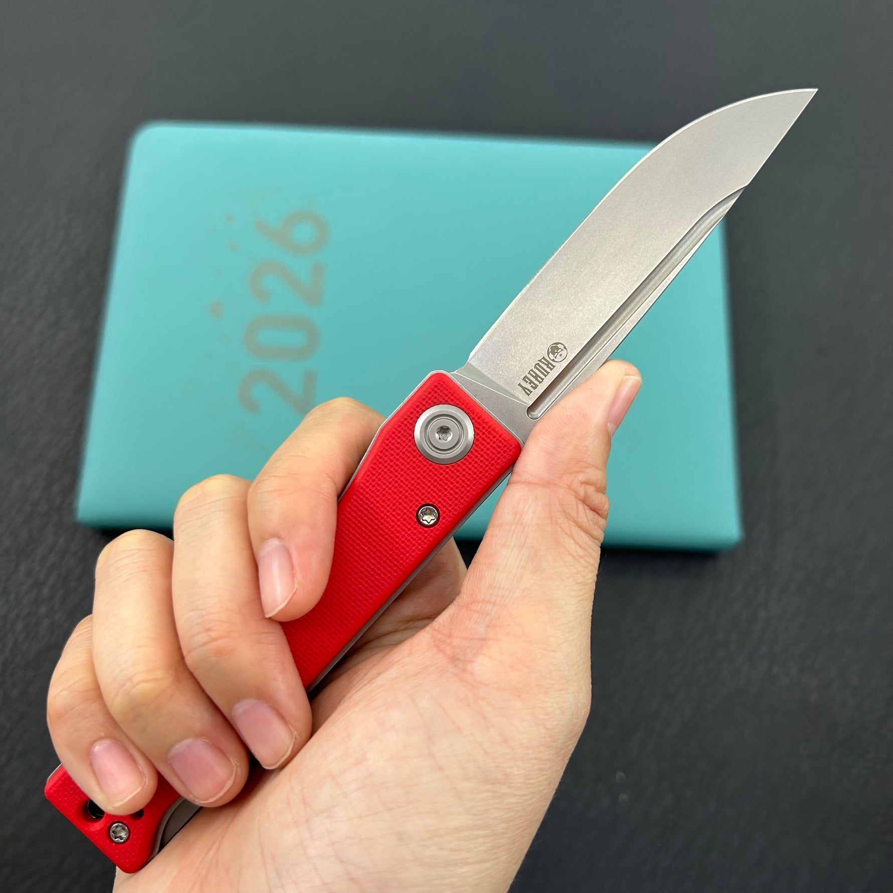 KUBEY Knife KU2102F Akino Lockback  Red  14C28N Folding Knife