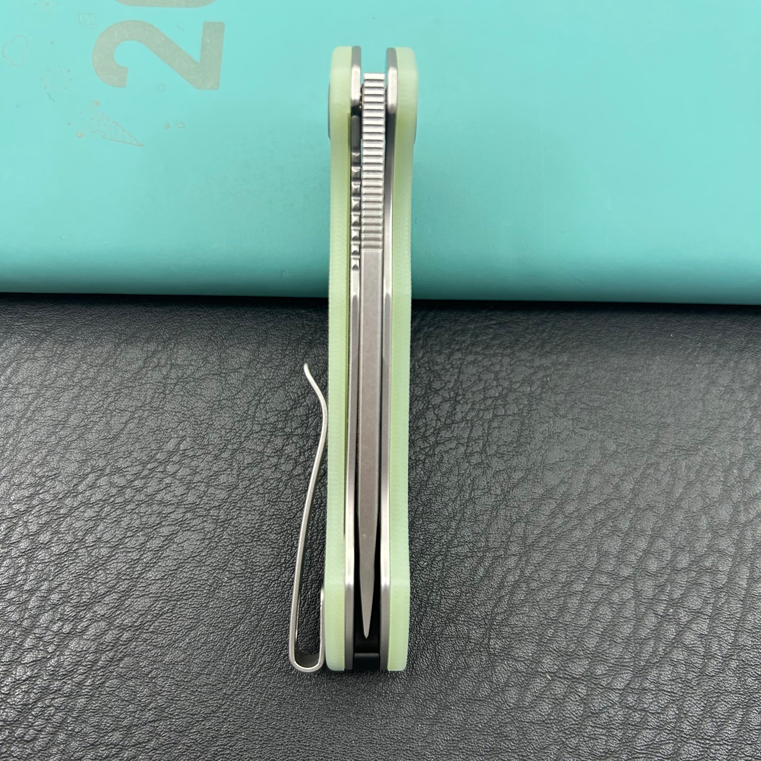KUBEY Knife KU210I Dugu Linerlock Jade 14C28N Folding Knife
